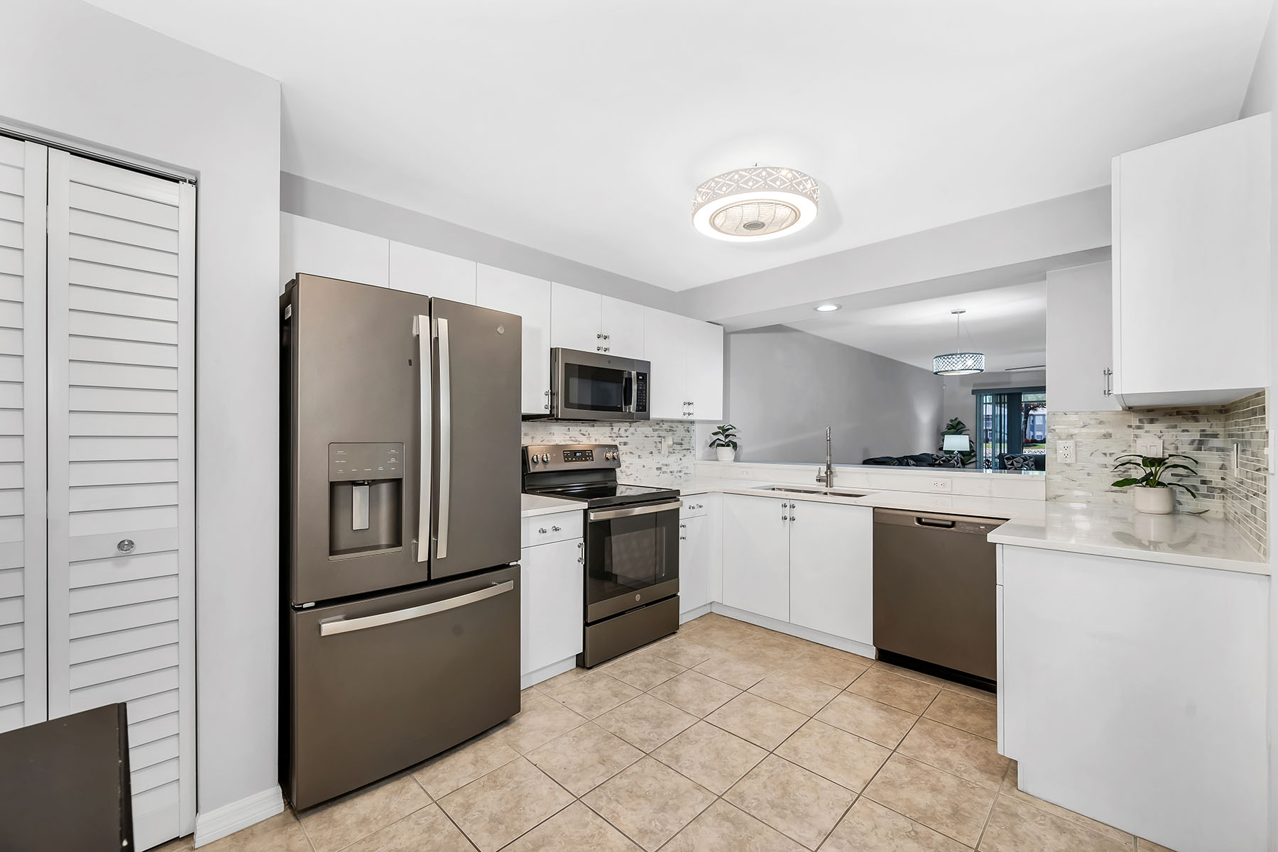925 New Waterford Drive , 104