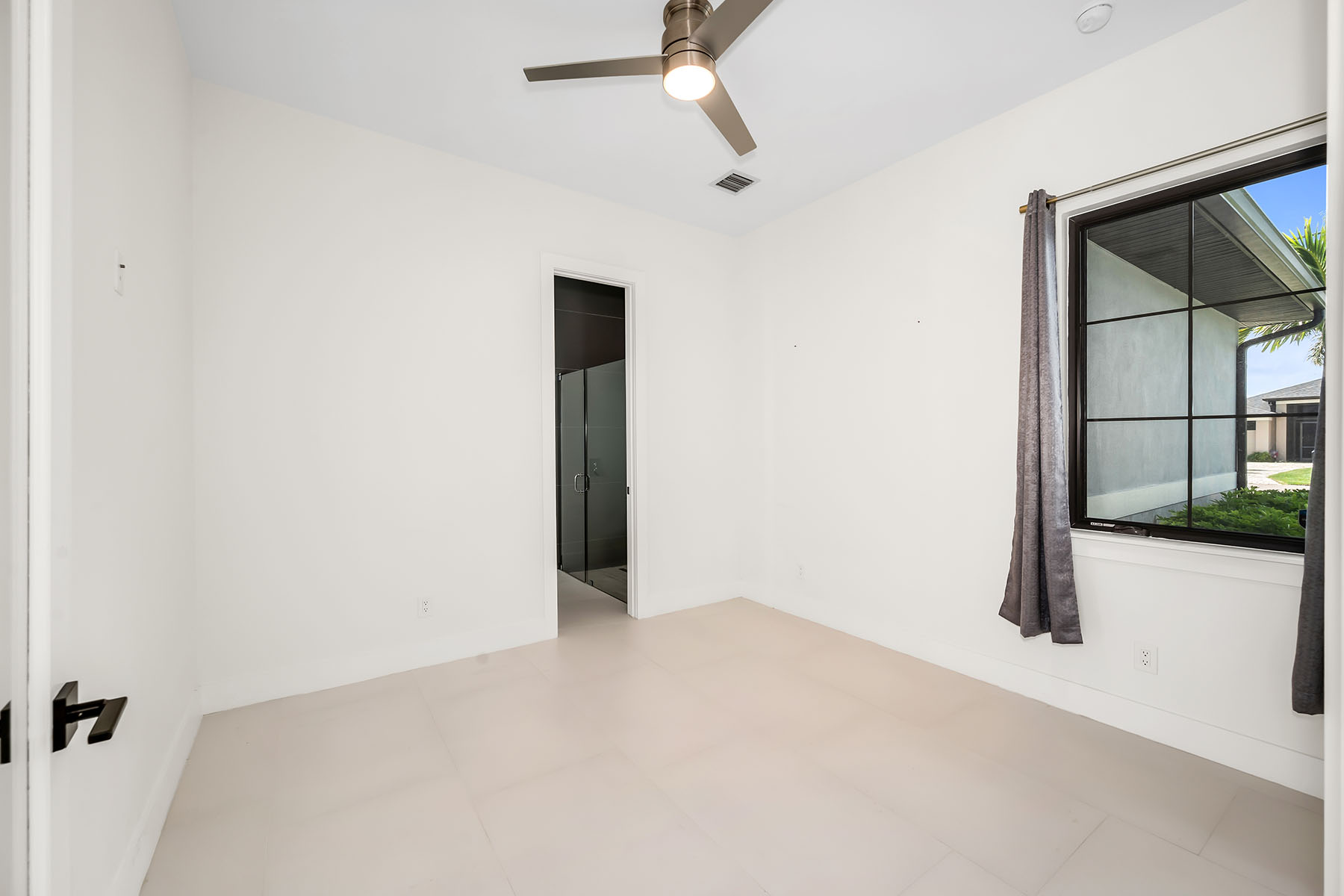 1905 SW 29th Terrace