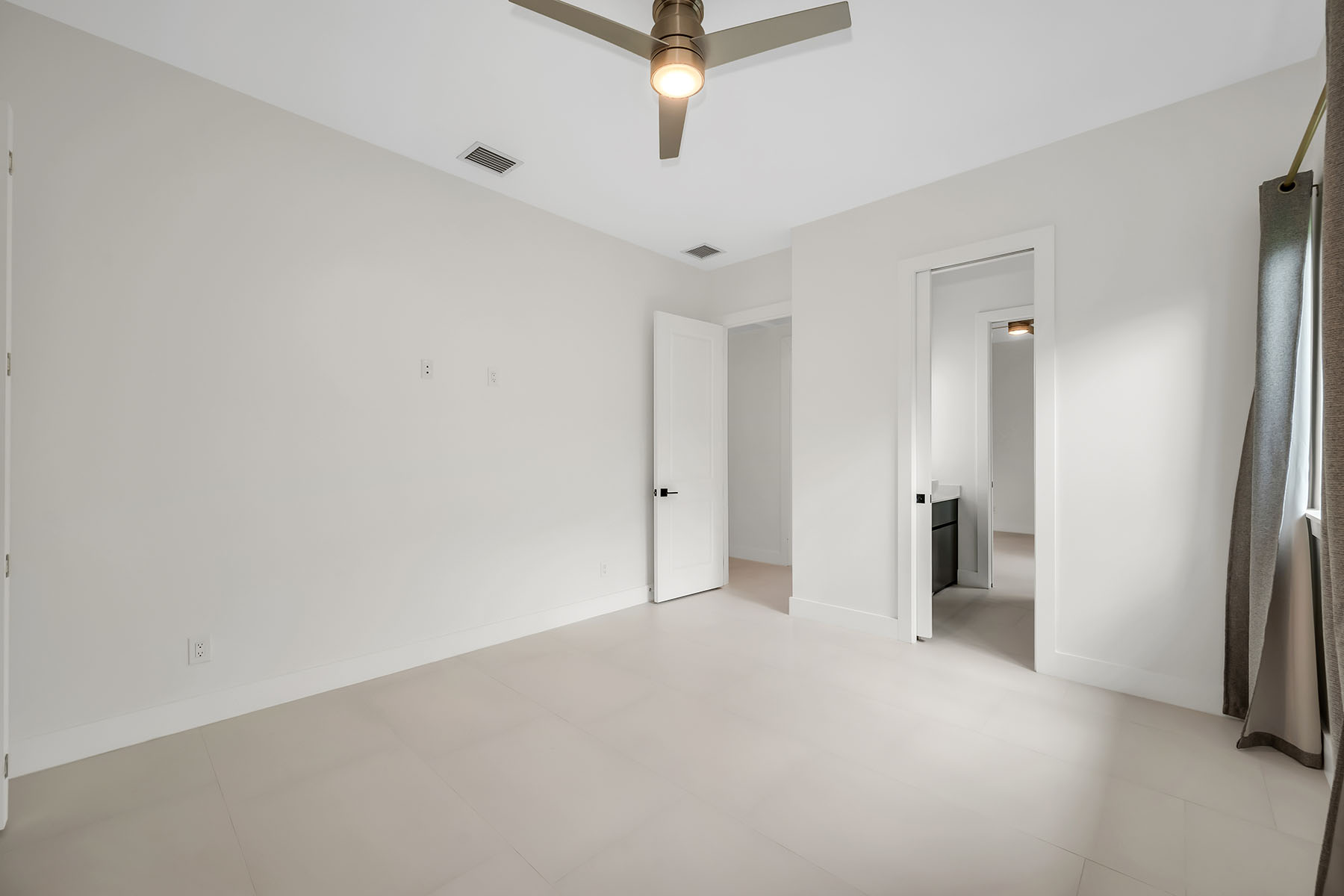 1905 SW 29th Terrace