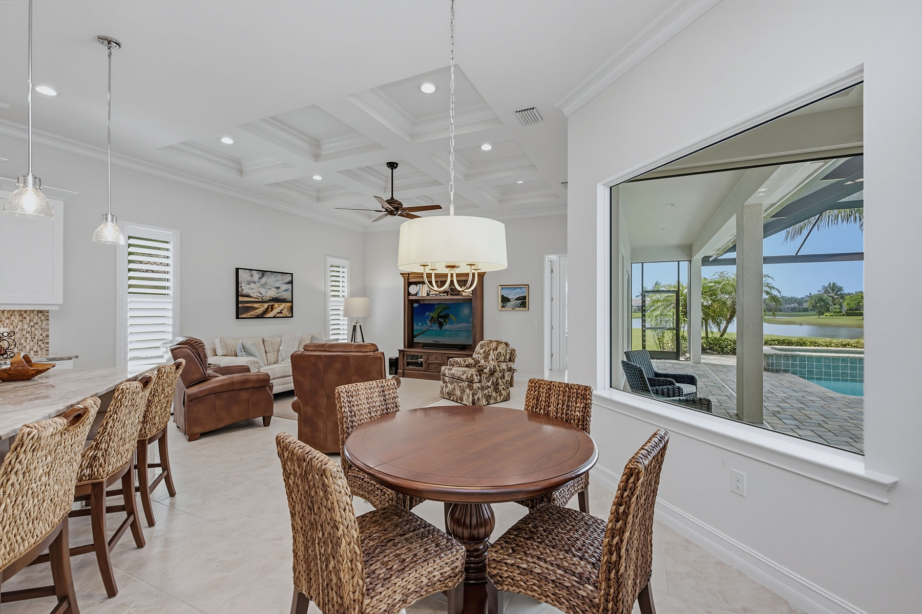 9454 Lagomar Court