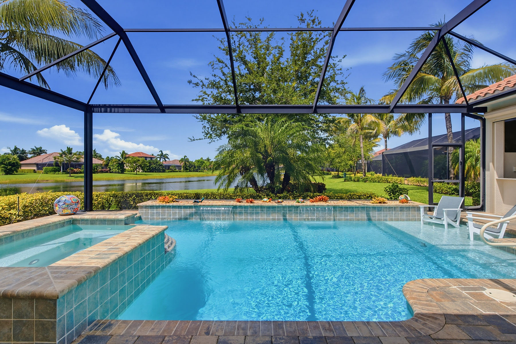 9454 Lagomar Court