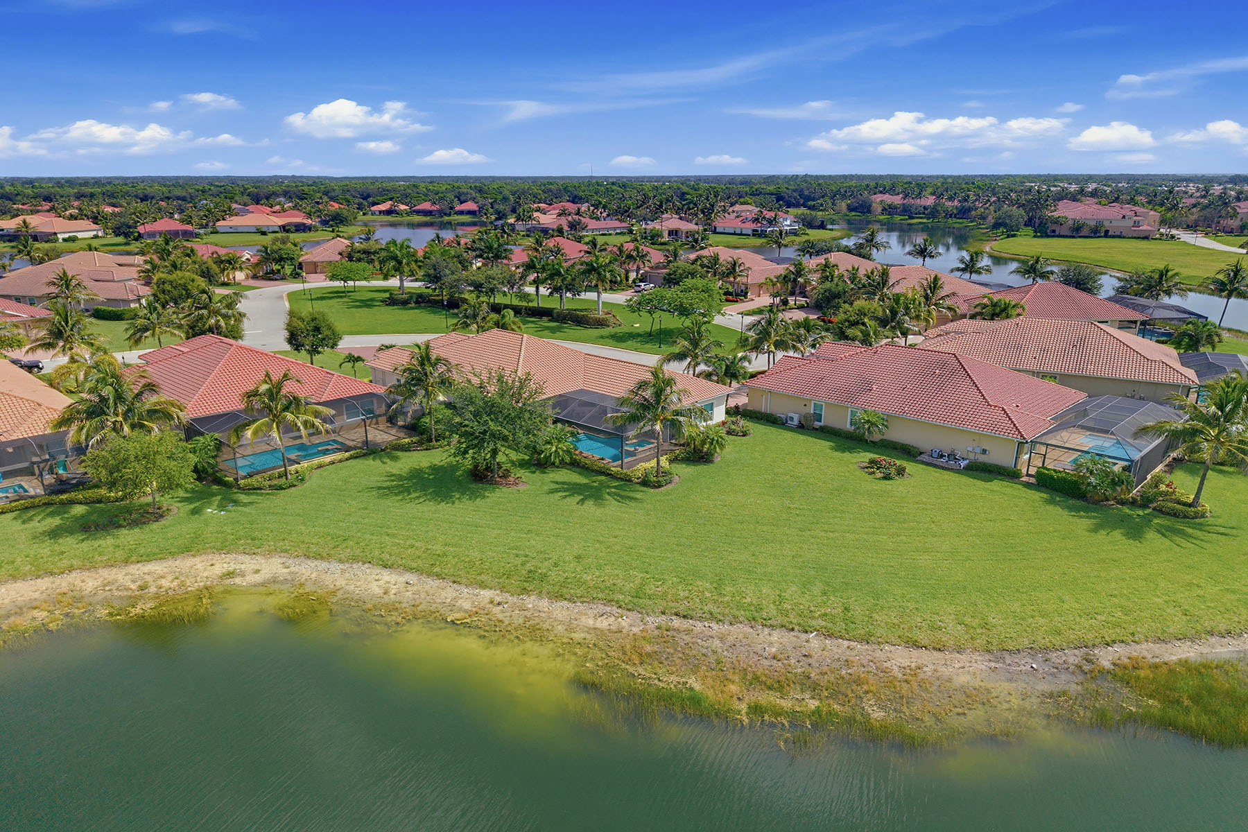 9454 Lagomar Court