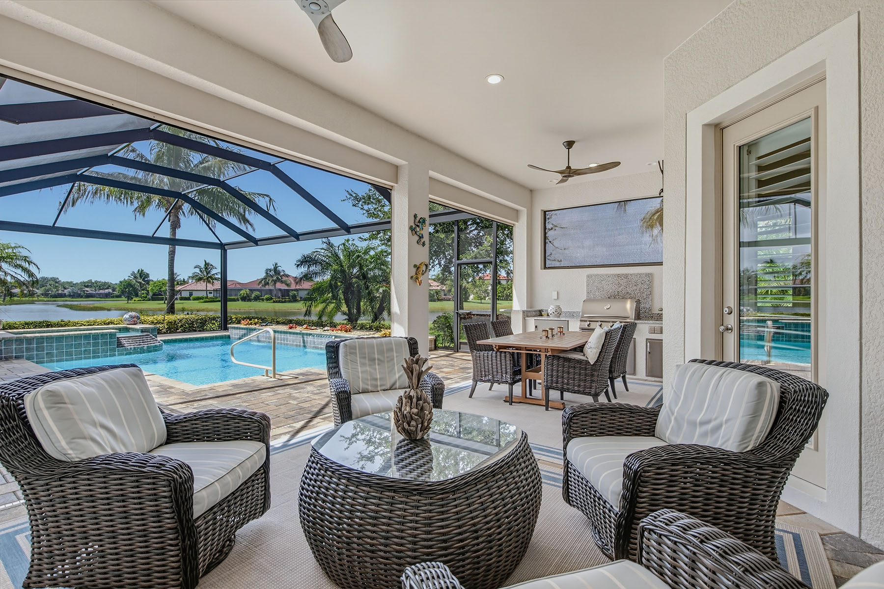 9454 Lagomar Court