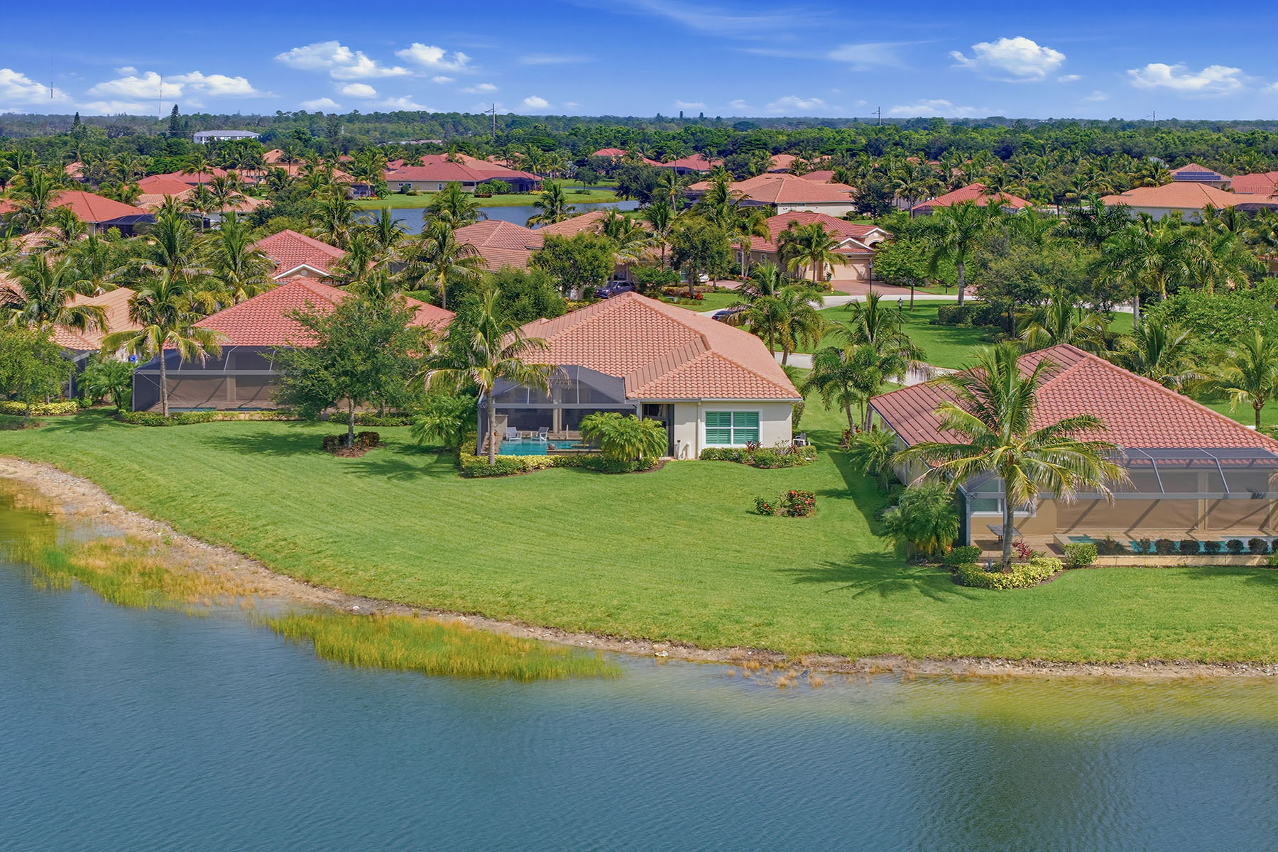 9454 Lagomar Court