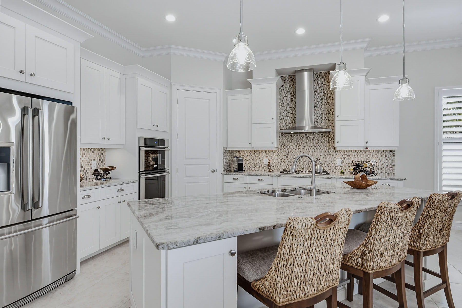 9454 Lagomar Court