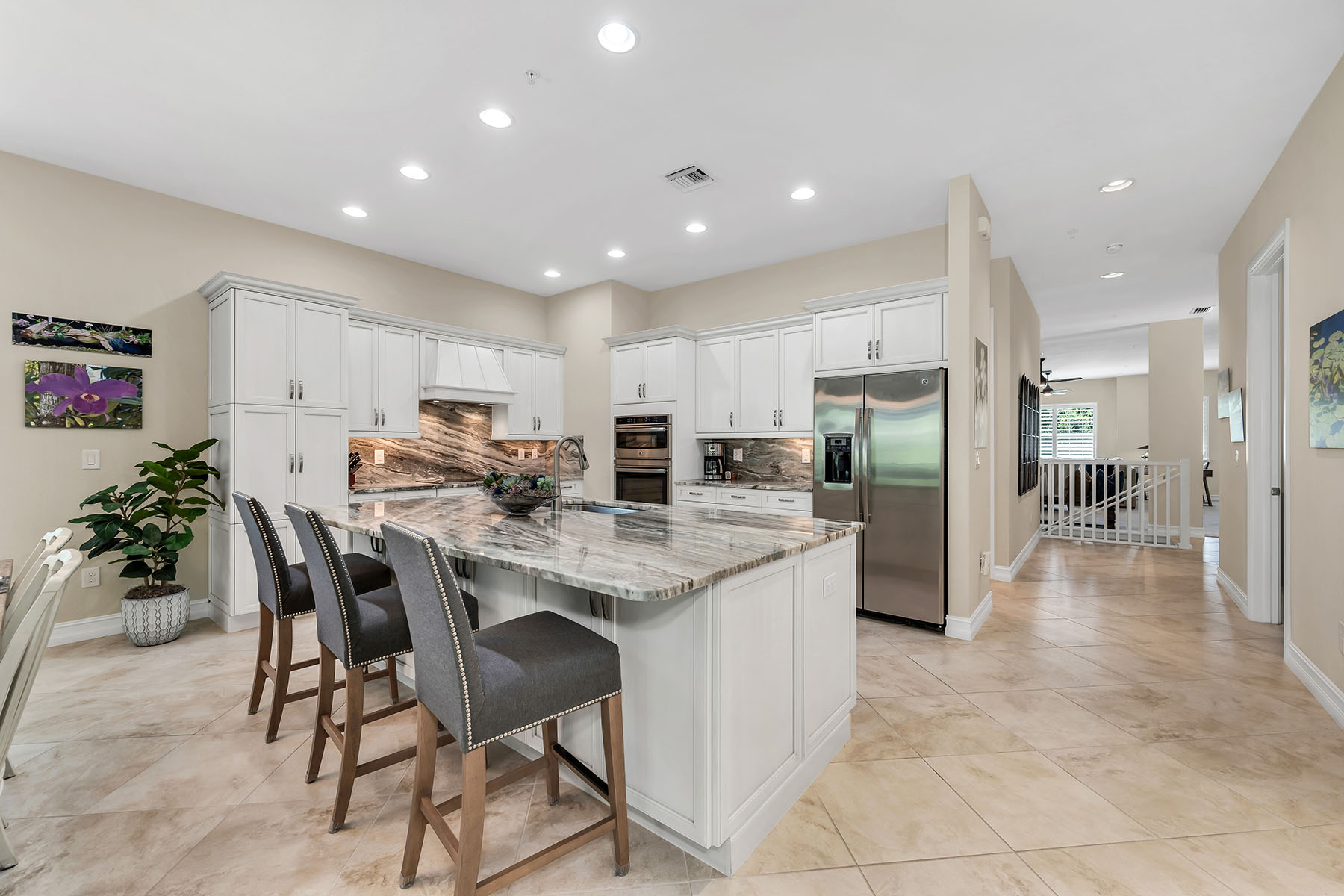 7825 Hawthorne Drive , 2104
