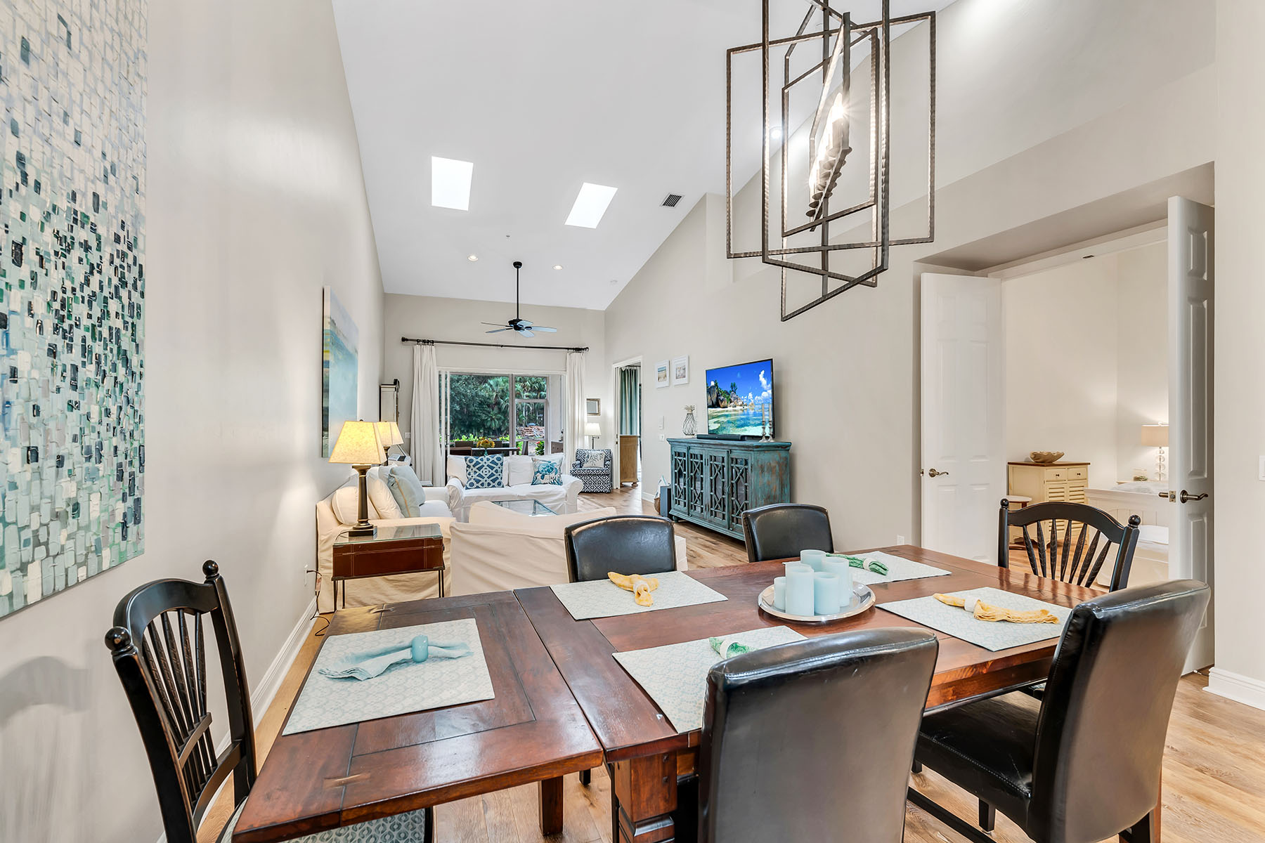 2326 Magnolia Lane , 6104