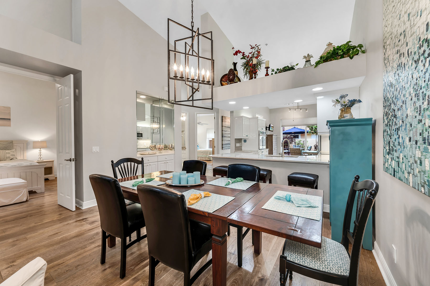 2326 Magnolia Lane , 6104