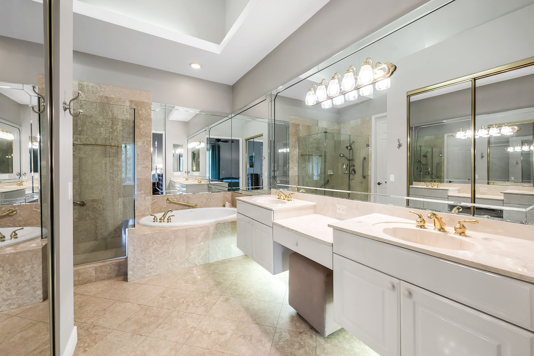 2326 Magnolia Lane , 6104