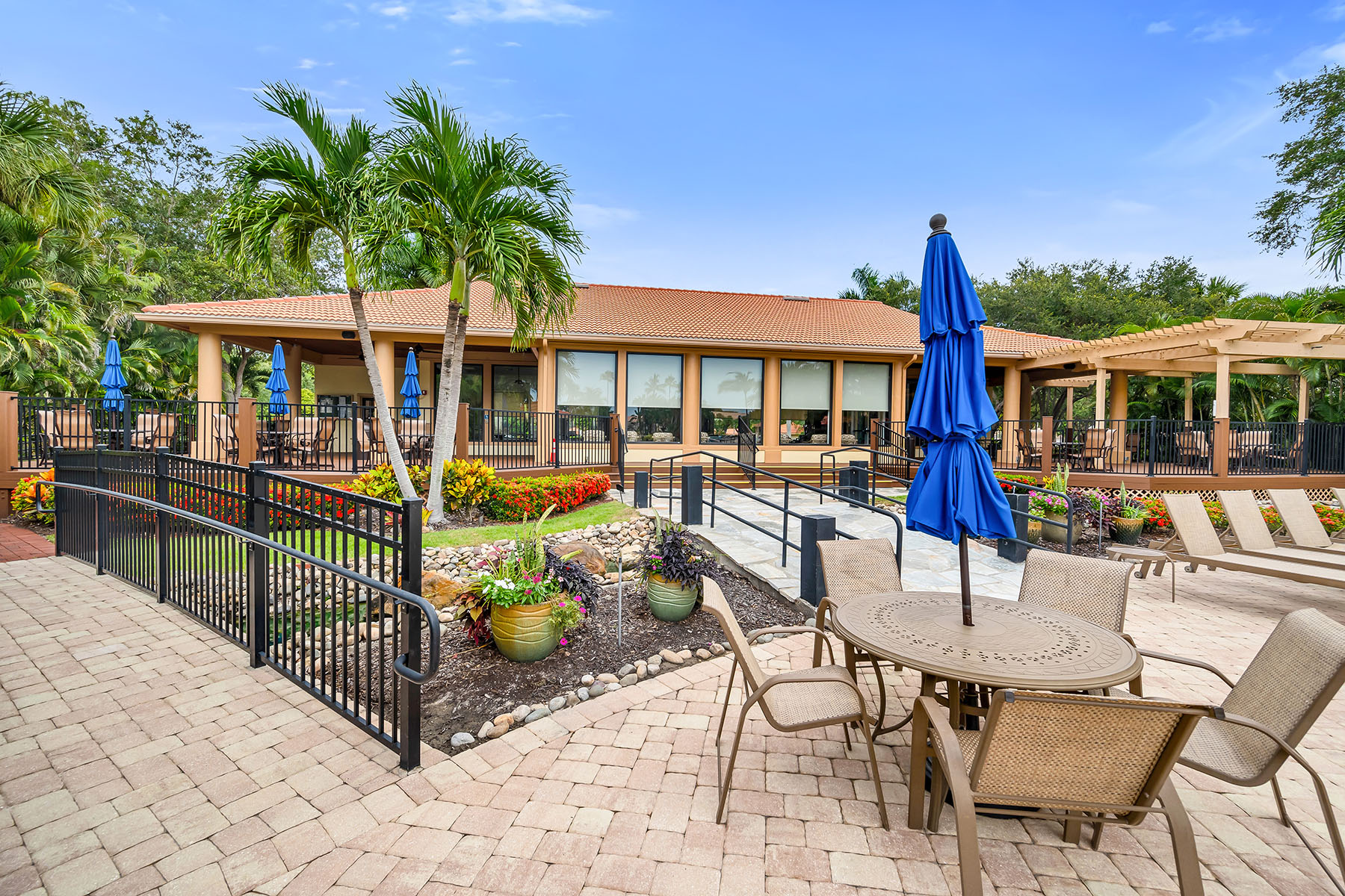 2326 Magnolia Lane , 6104