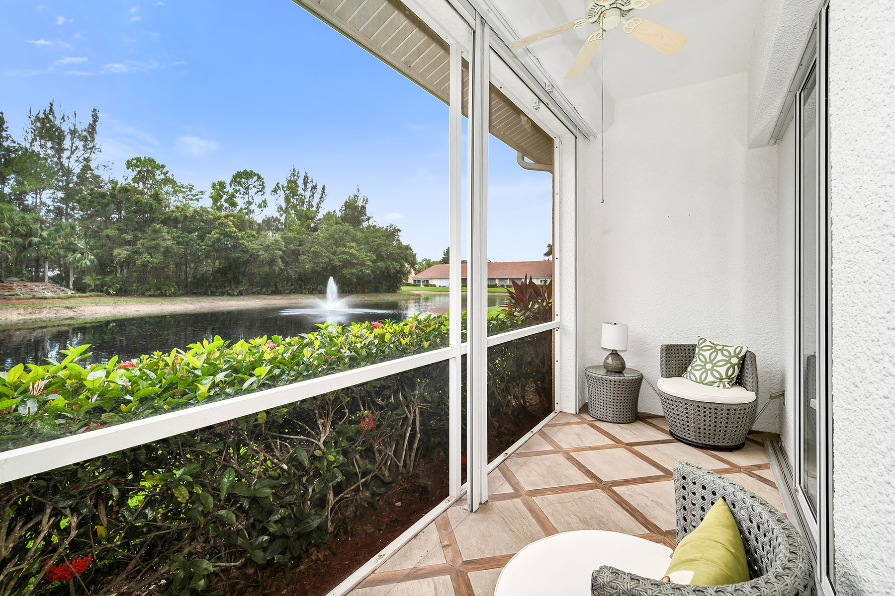 2326 Magnolia Lane , 6104