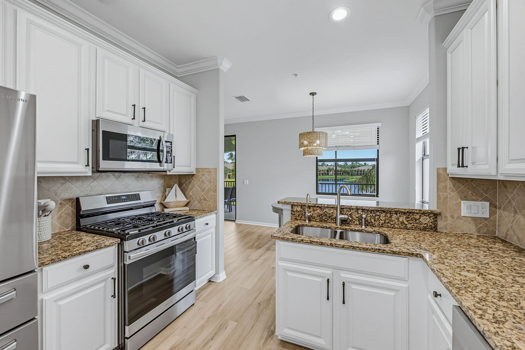 3153 Aviamar Circle , 202
