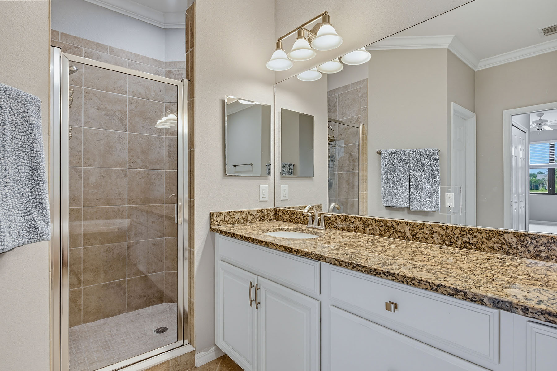 3153 Aviamar Circle , 202