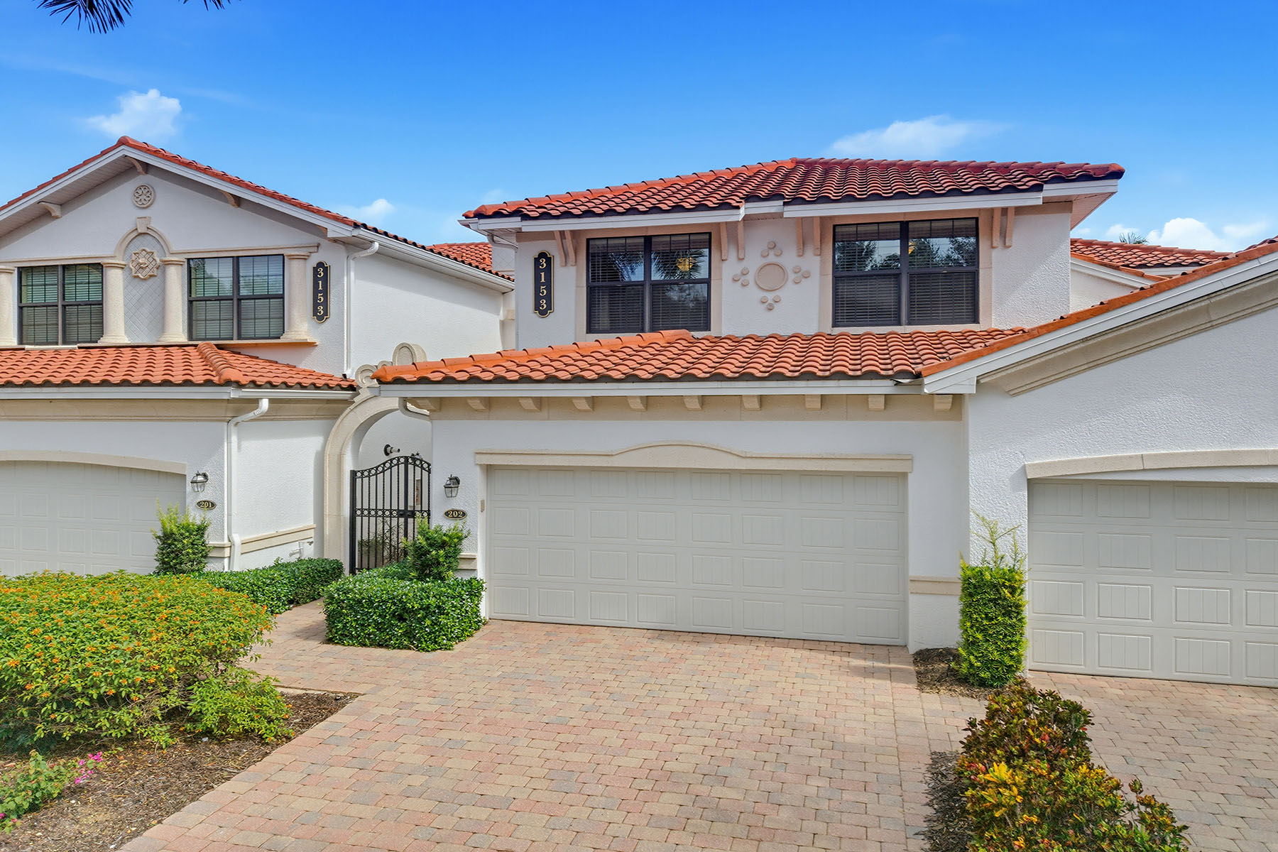 3153 Aviamar Circle , 202