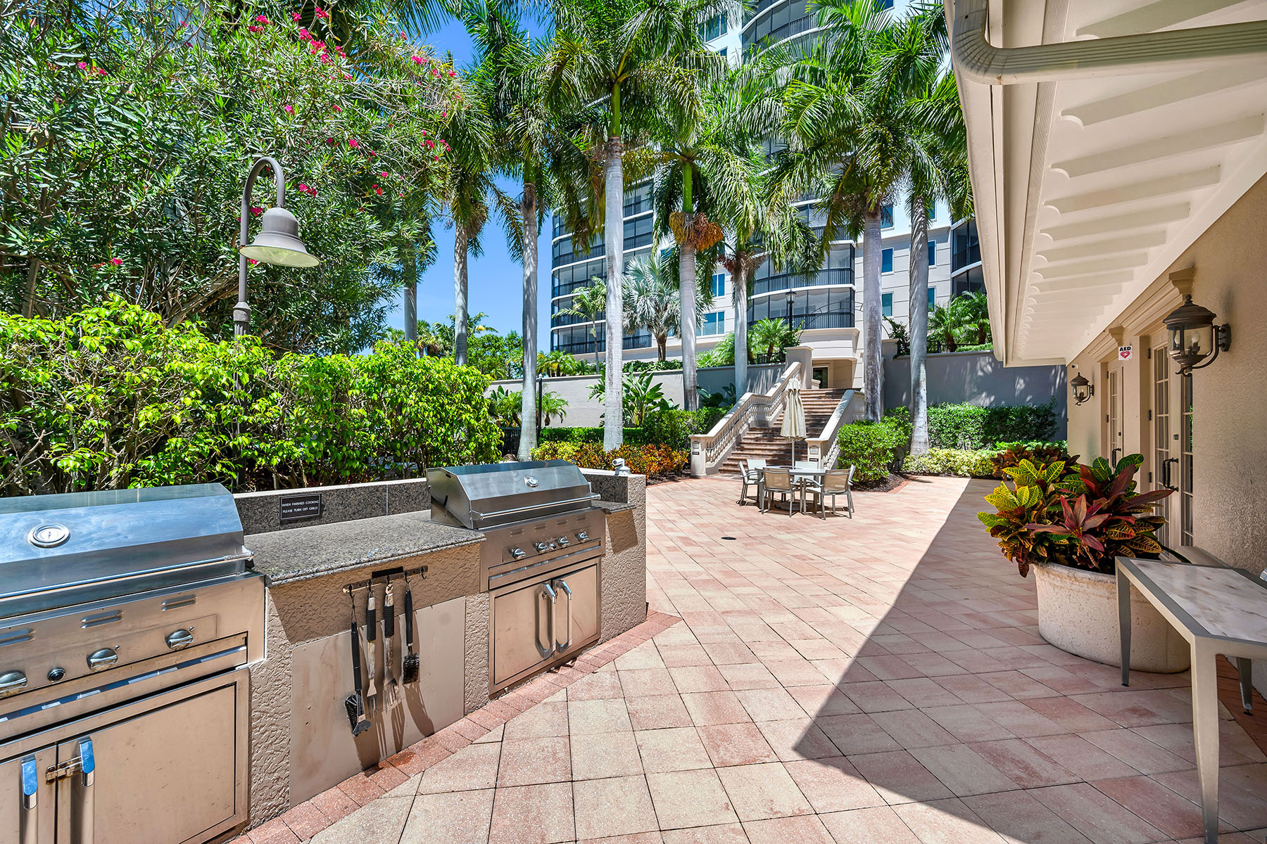 1050 Borghese Lane , 1405
