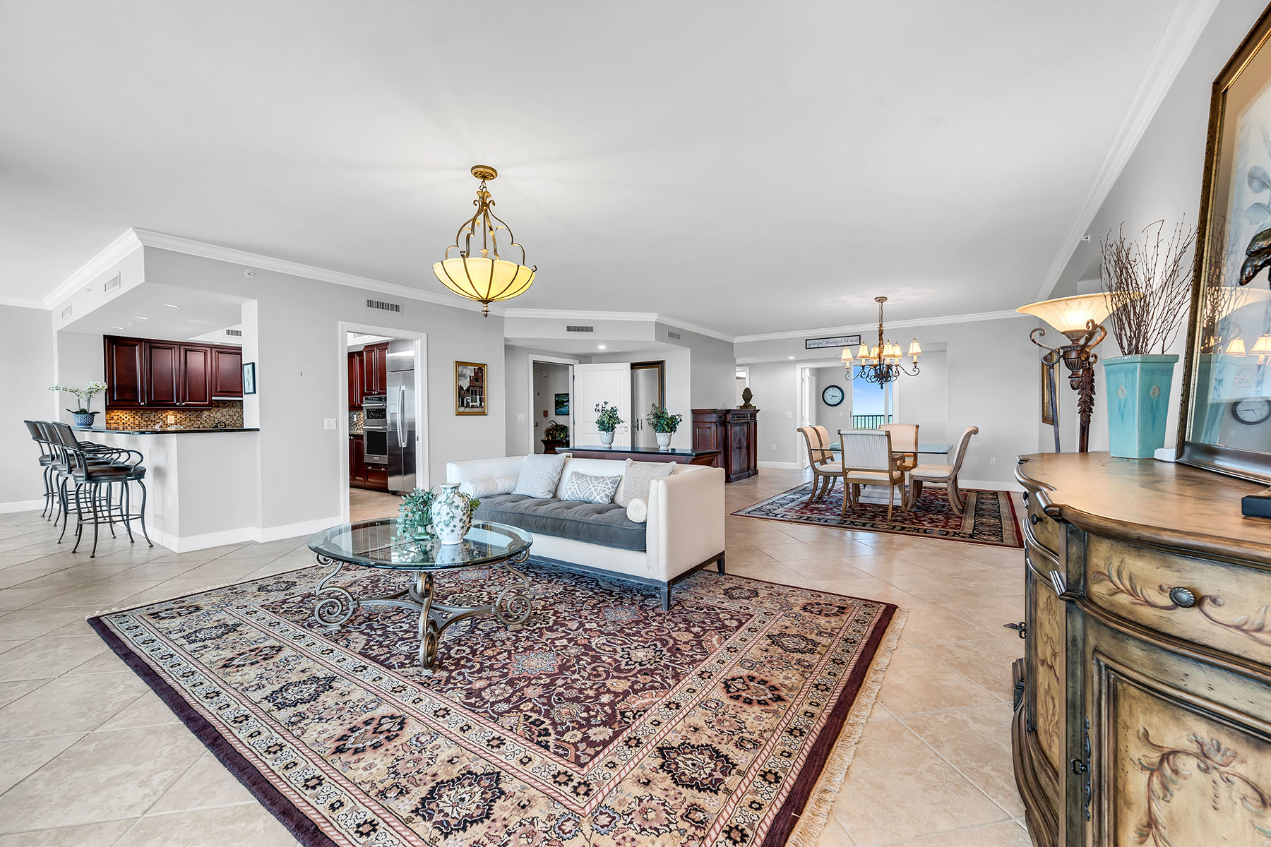 1050 Borghese Lane , 1405