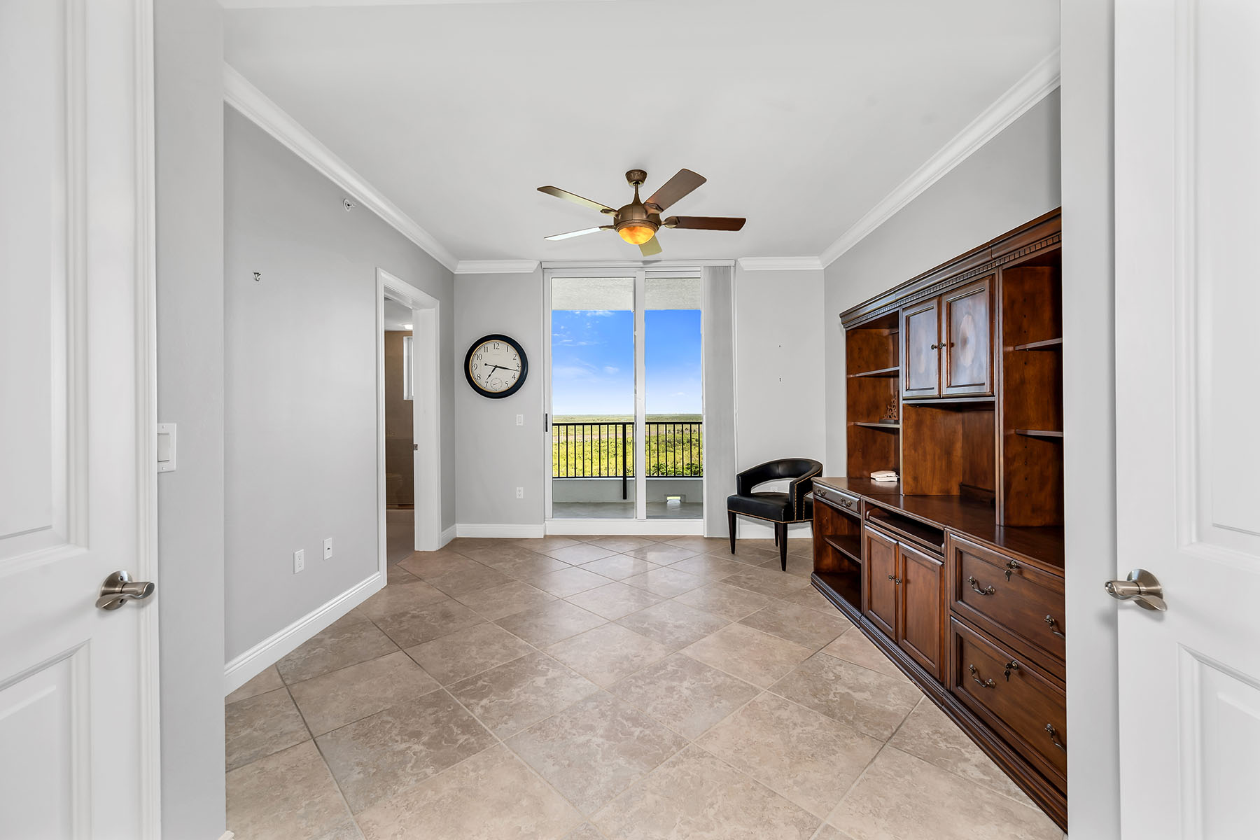 1050 Borghese Lane , 1405