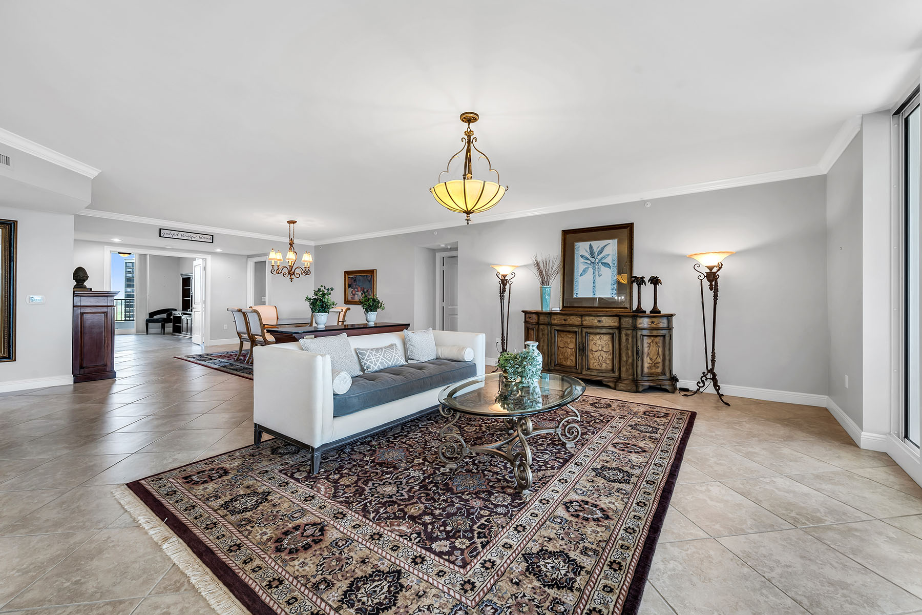 1050 Borghese Lane , 1405