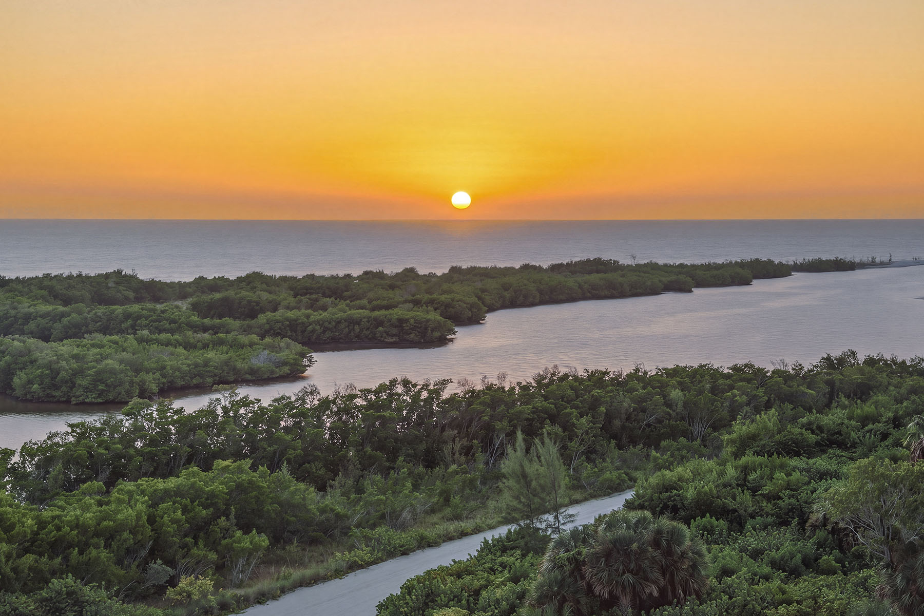 380 Seaview Court , 908