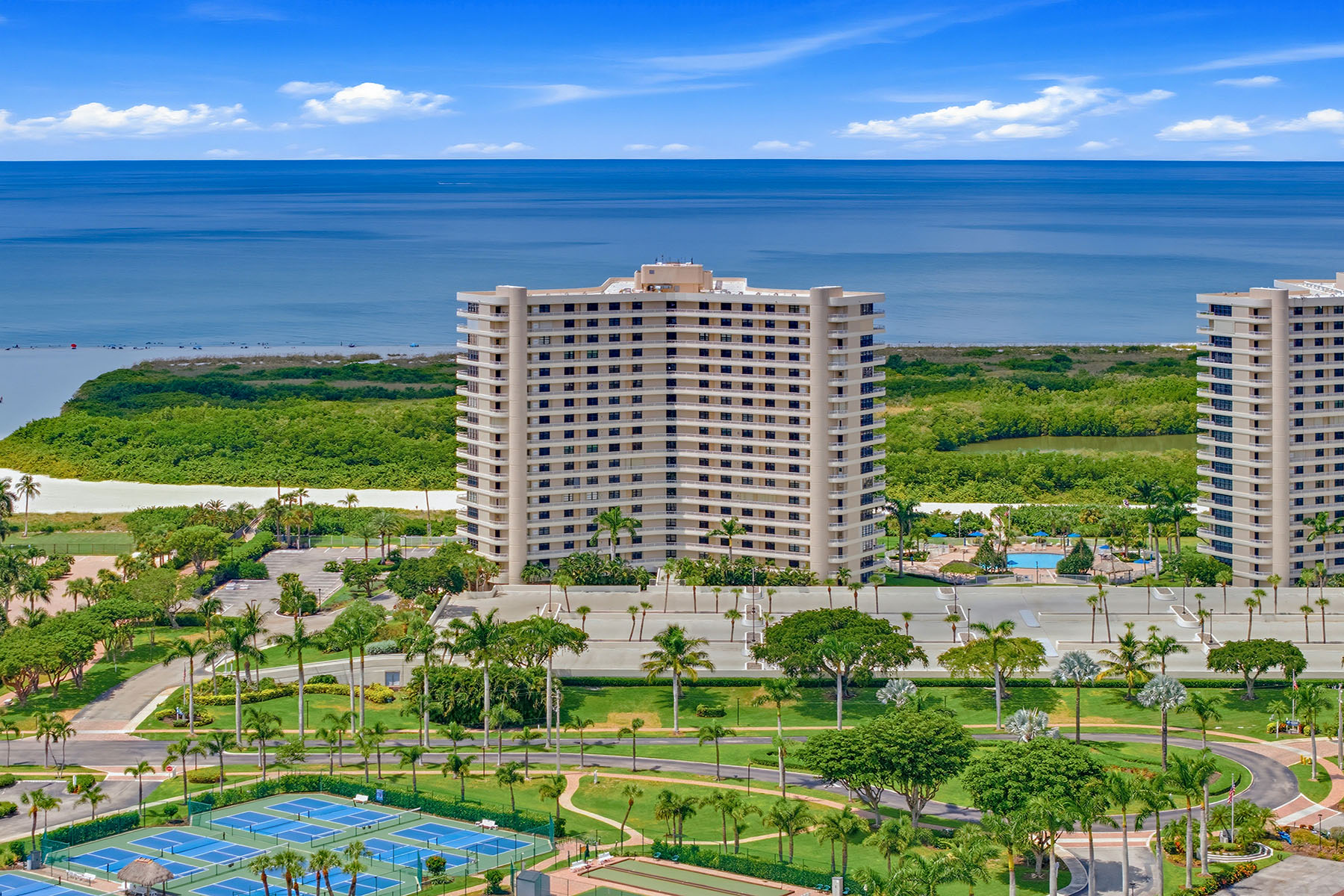380 Seaview Court , 908