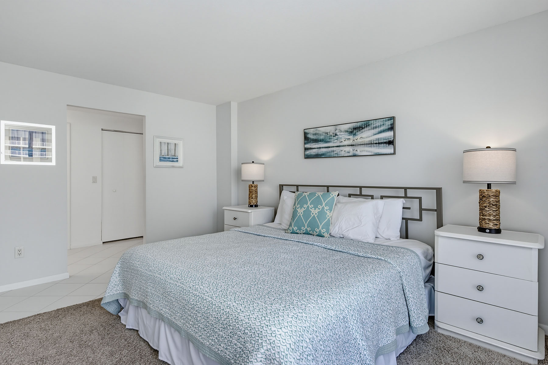 380 Seaview Court , 908