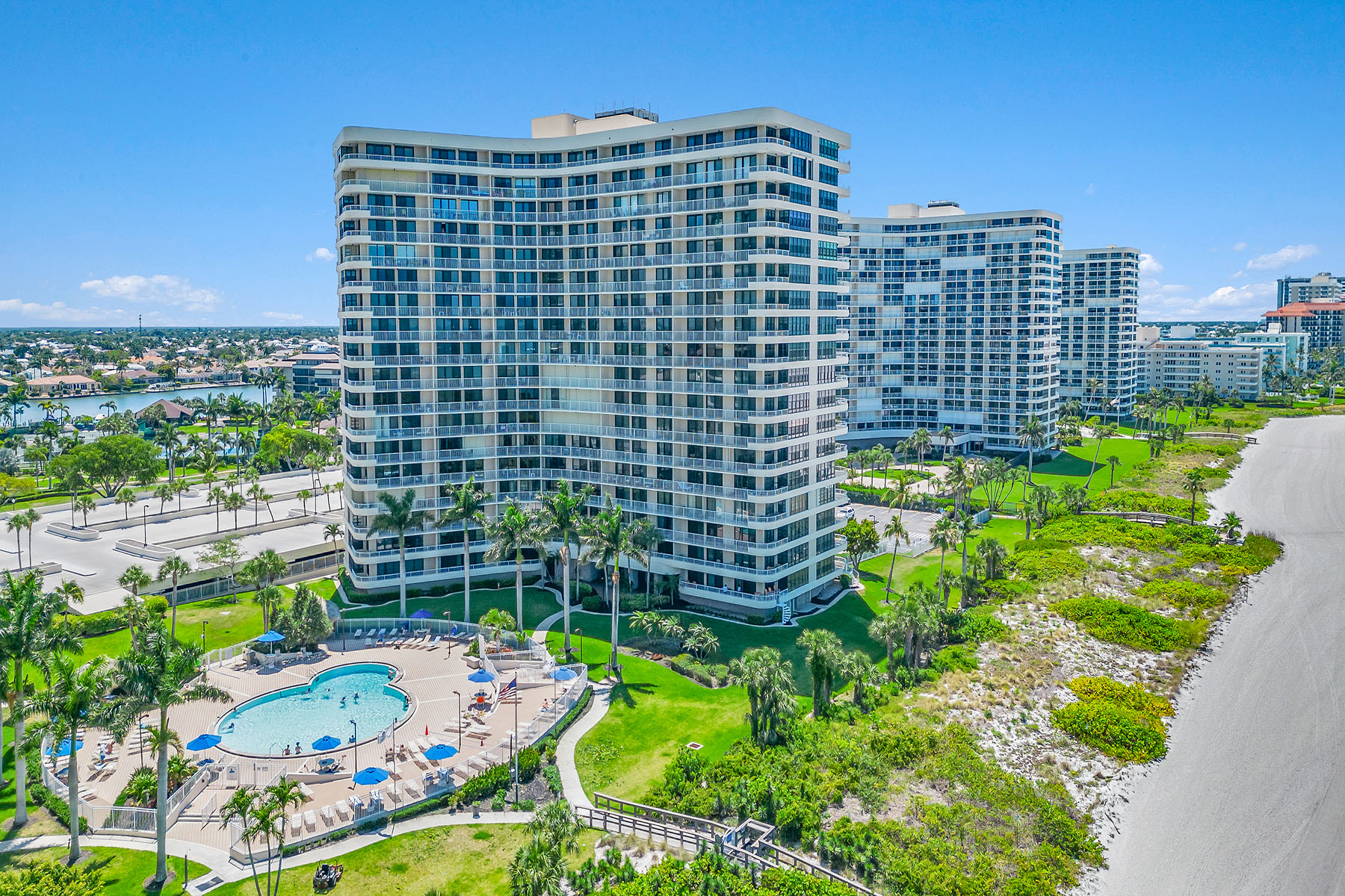 380 Seaview Court , 908