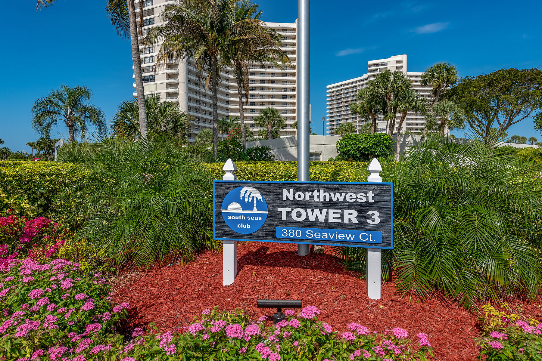 380 Seaview Court , 908