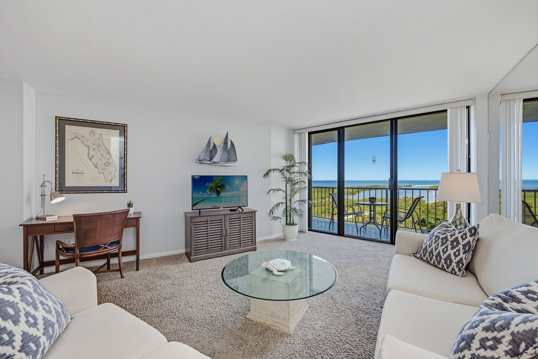 380 Seaview Court , 908