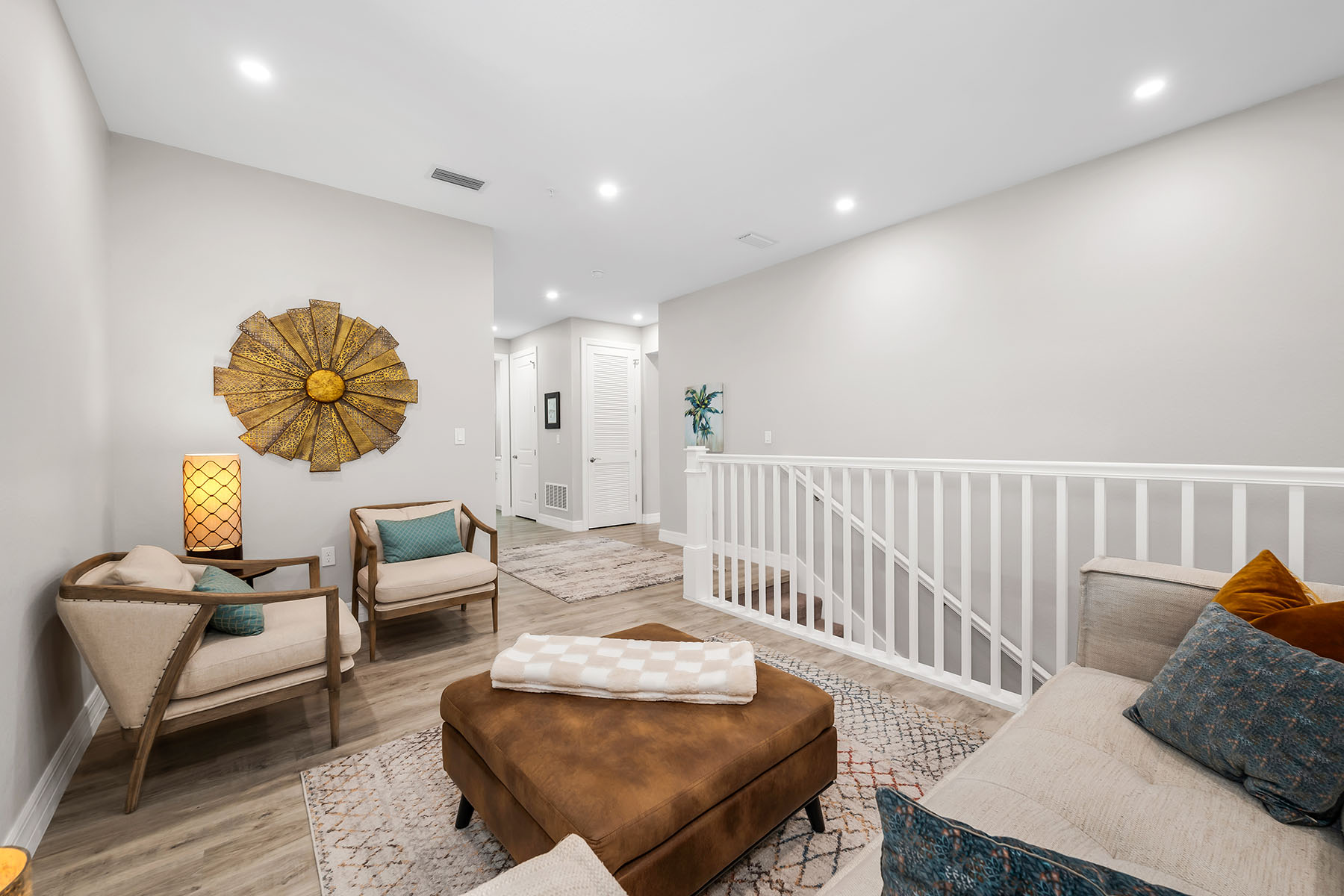 233 Indies Drive E , 201