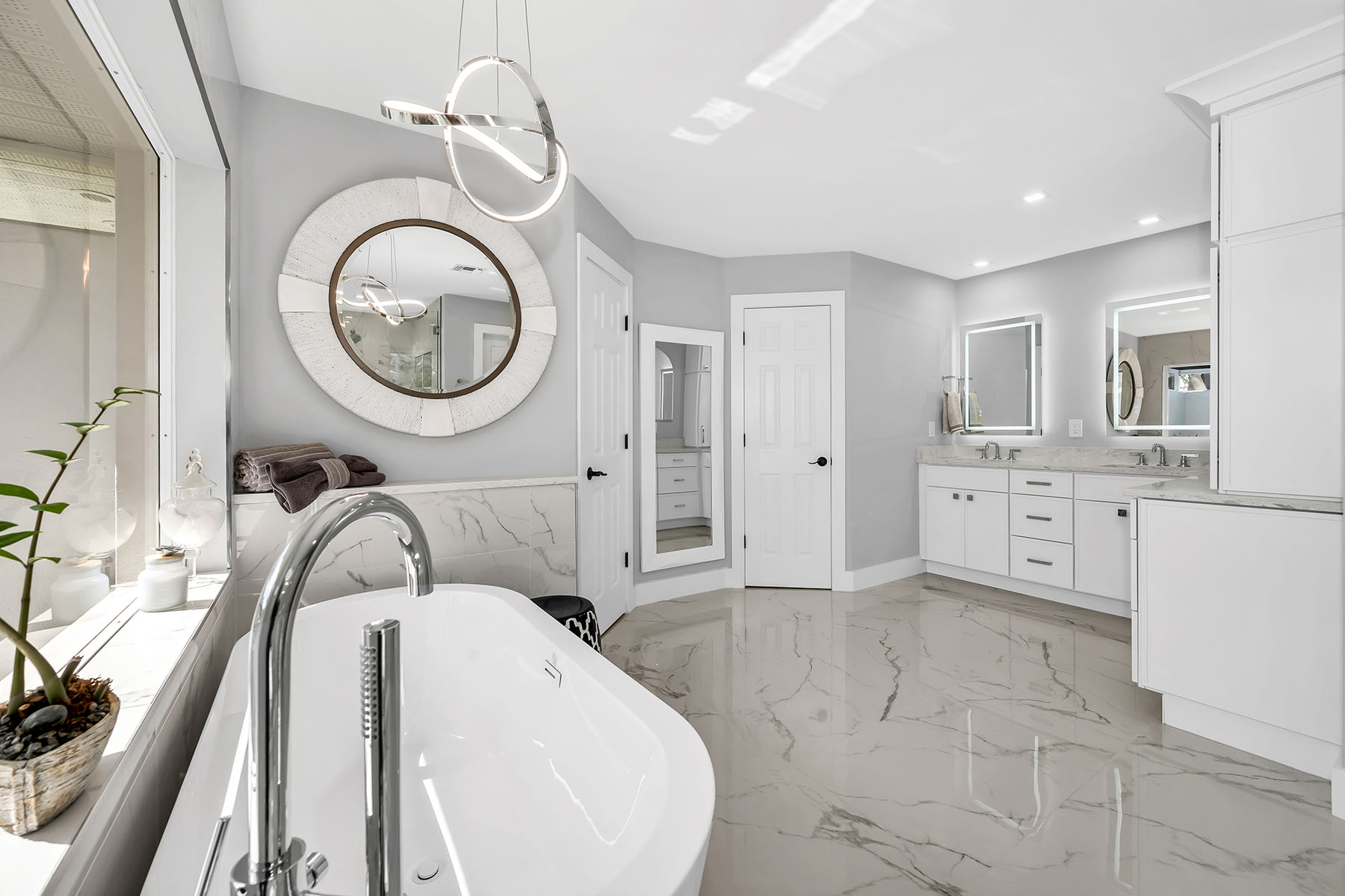 1276 Treasure Court