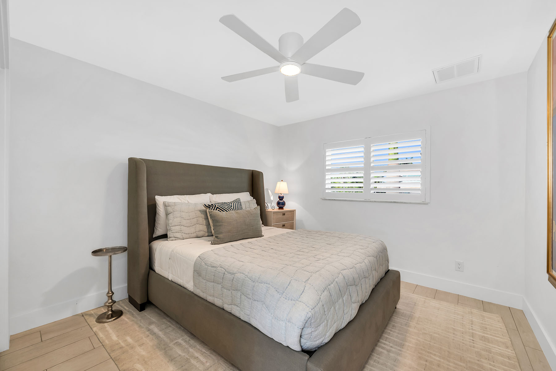 1276 Treasure Court