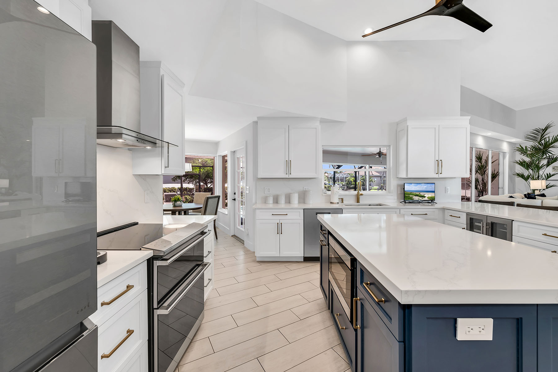 1276 Treasure Court