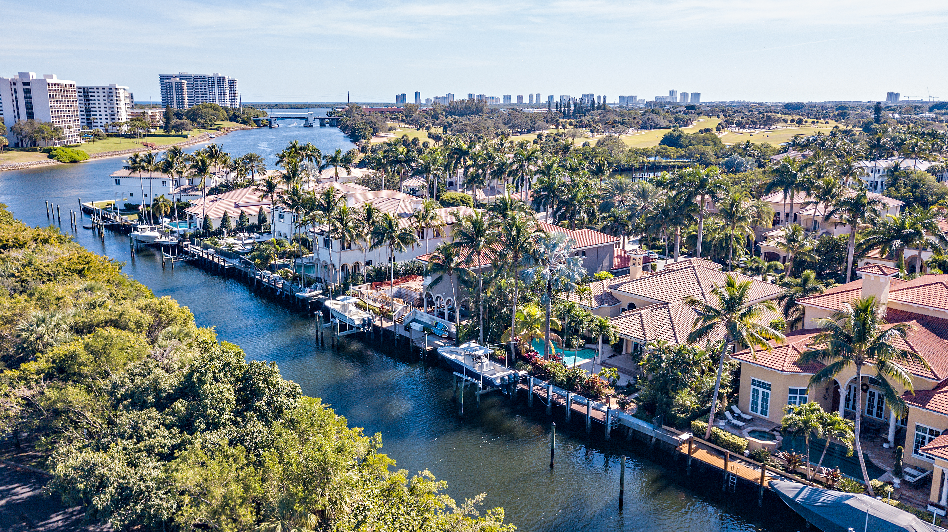 841 Harbour Isles Drive