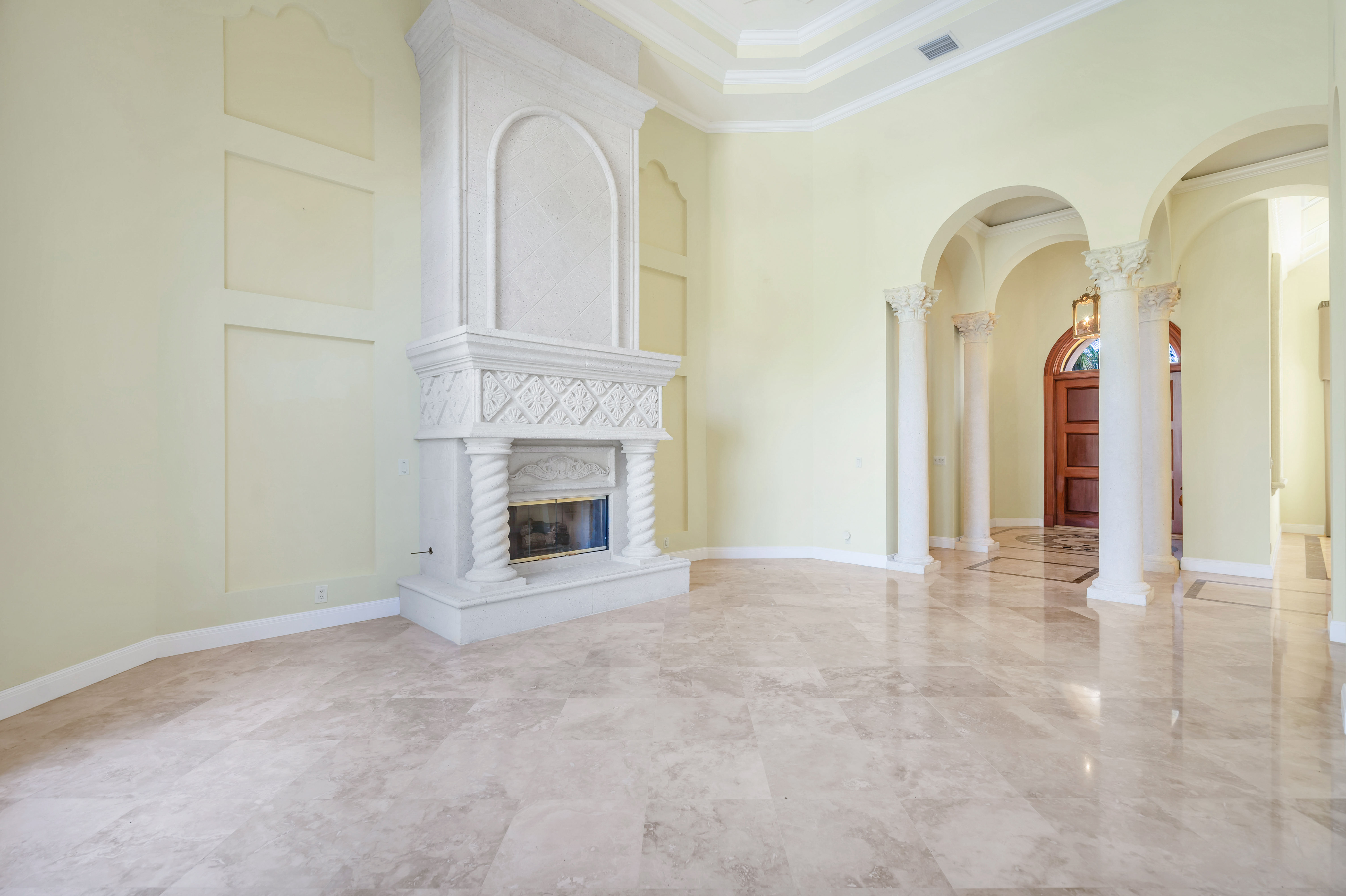 841 Harbour Isles Drive