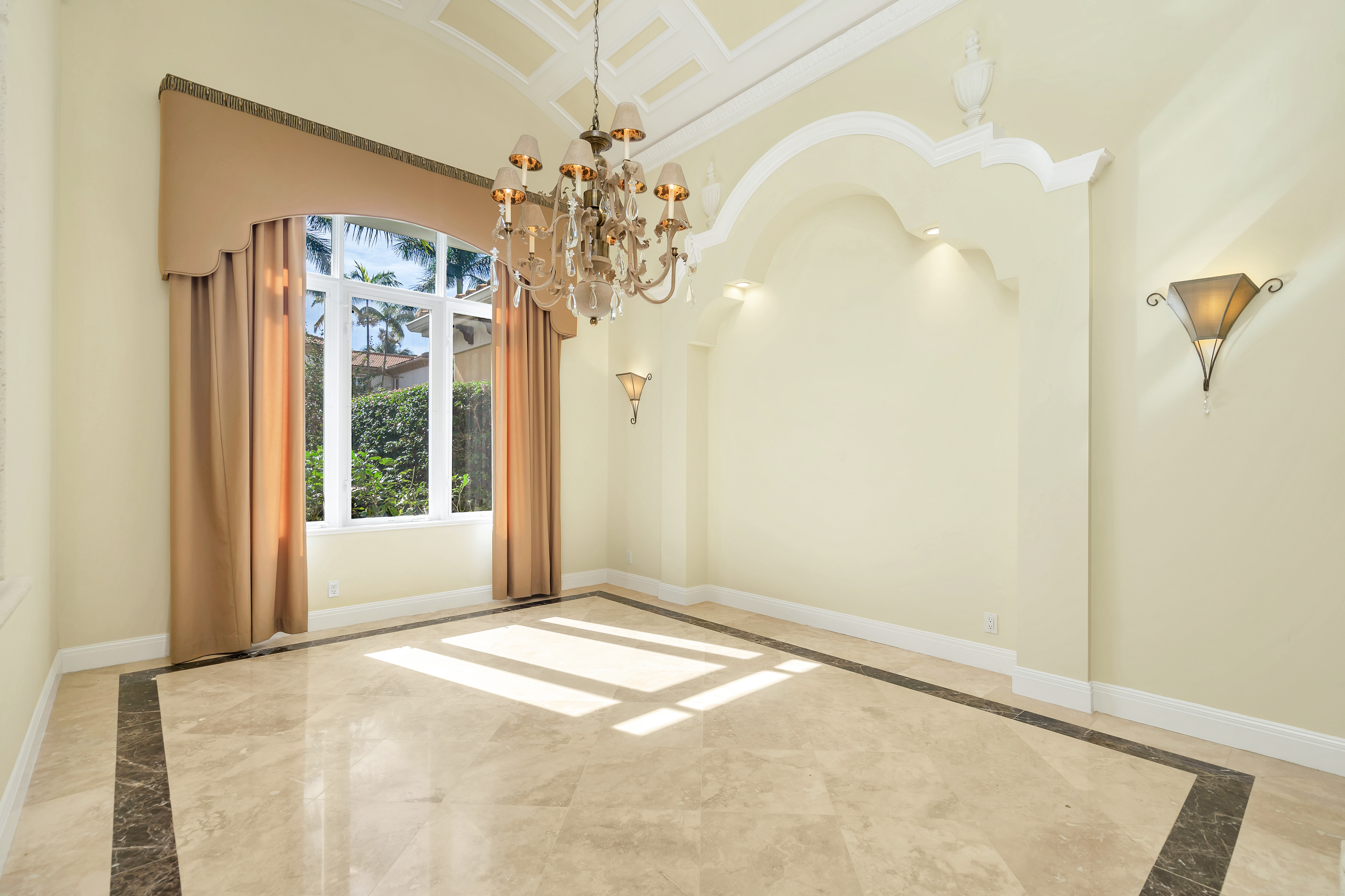841 Harbour Isles Drive