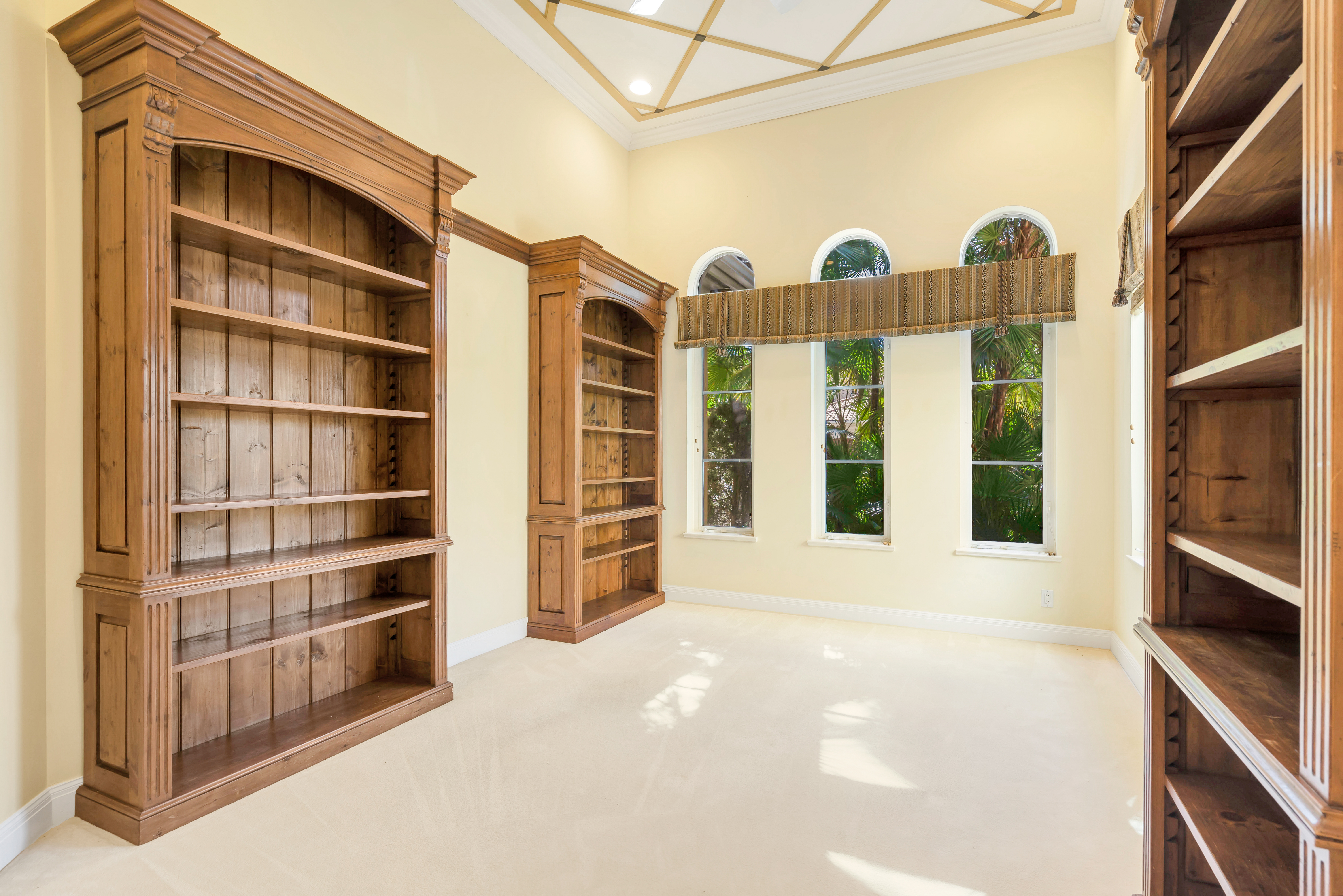 841 Harbour Isles Drive