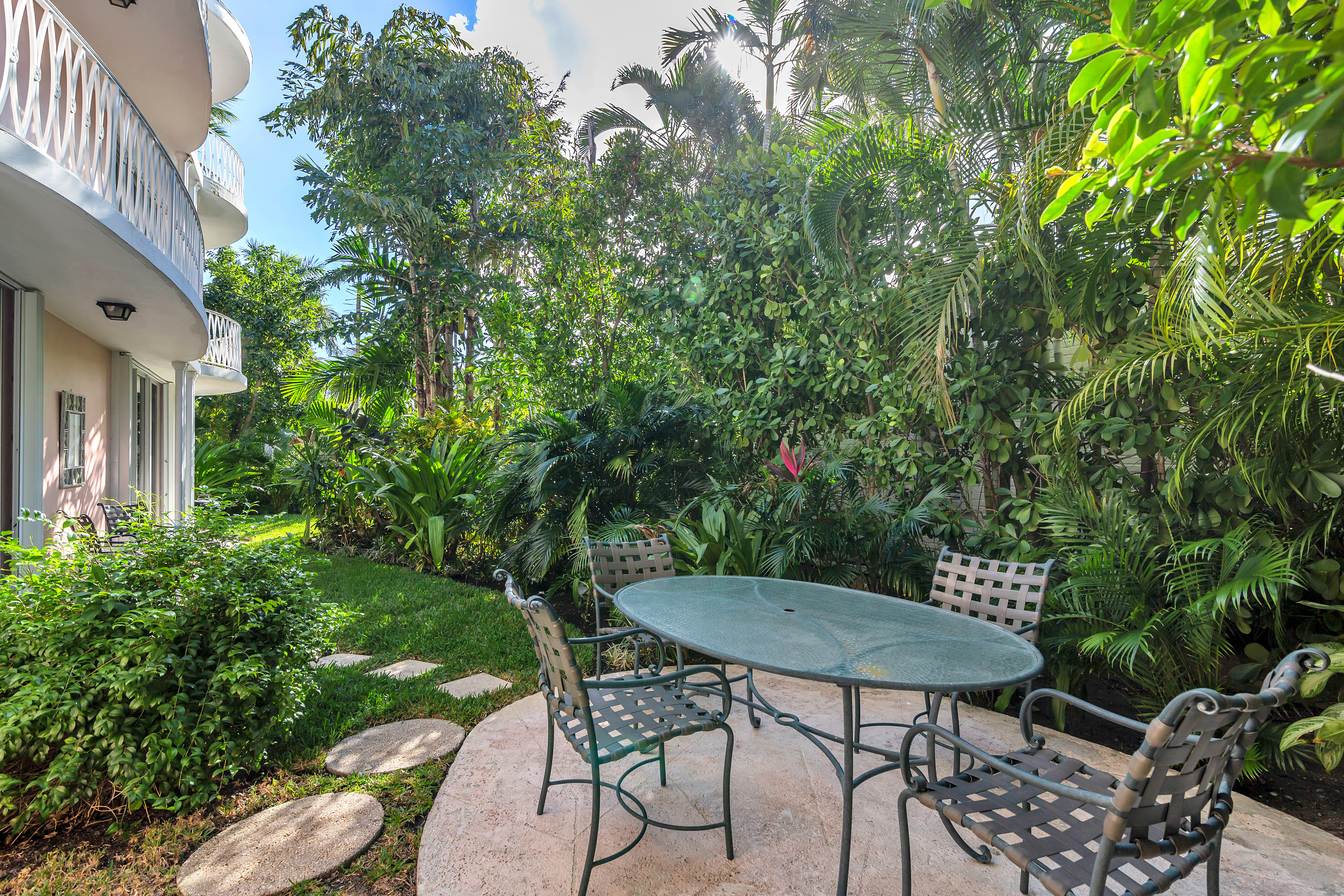 429 Australian Avenue 3