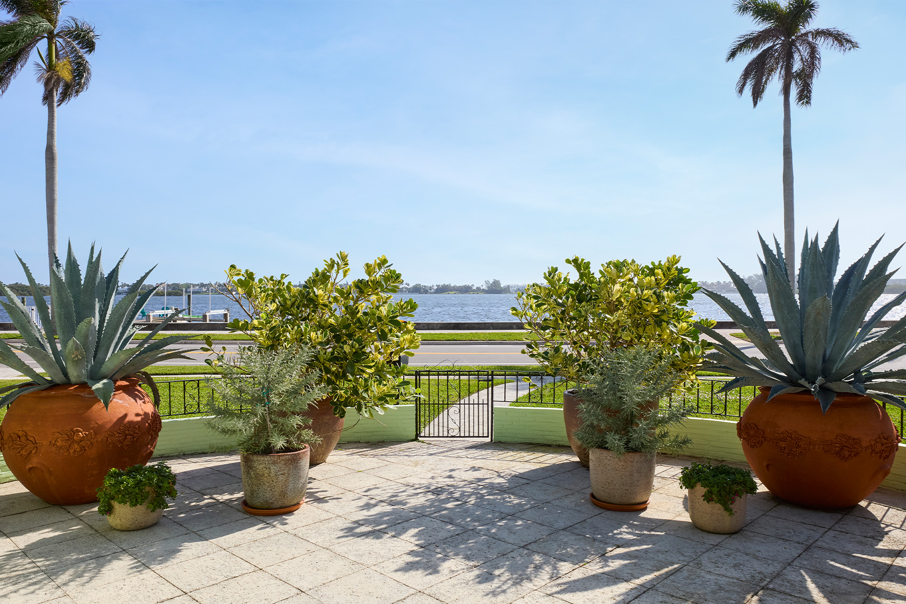 7115 S Flagler Drive