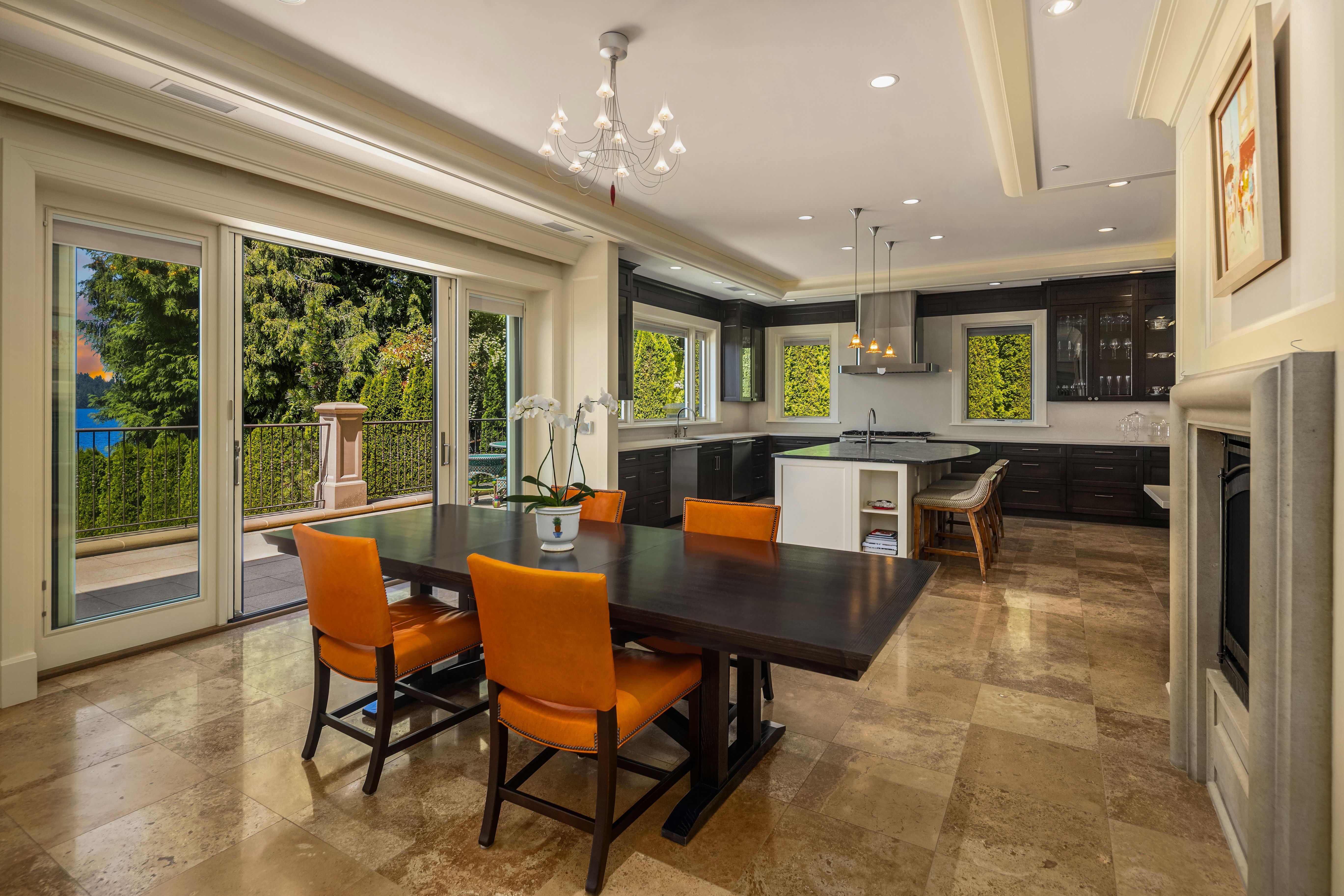 628252 RE Undisclosed, Mercer Island, WA