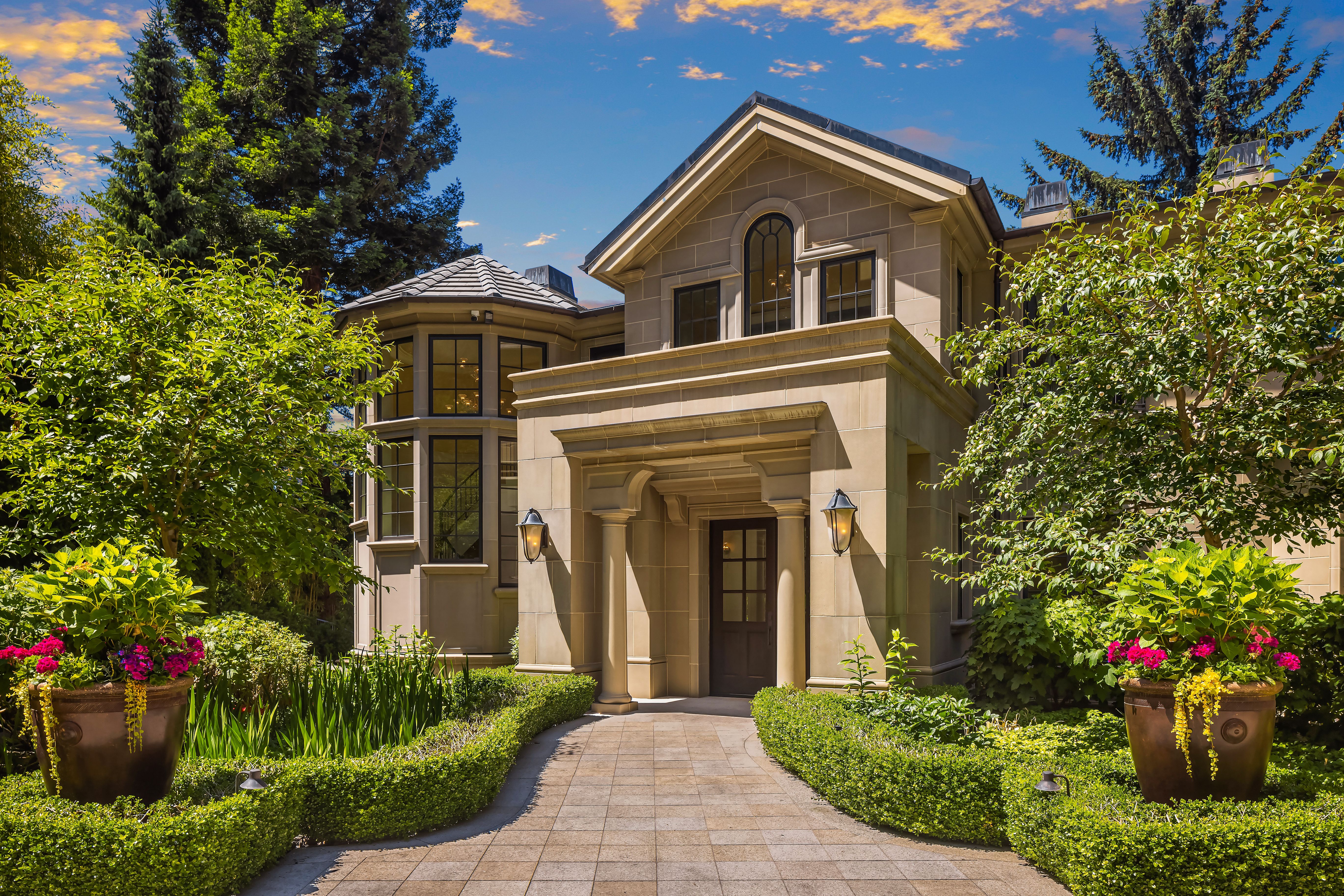 628252 RE Undisclosed, Mercer Island, WA