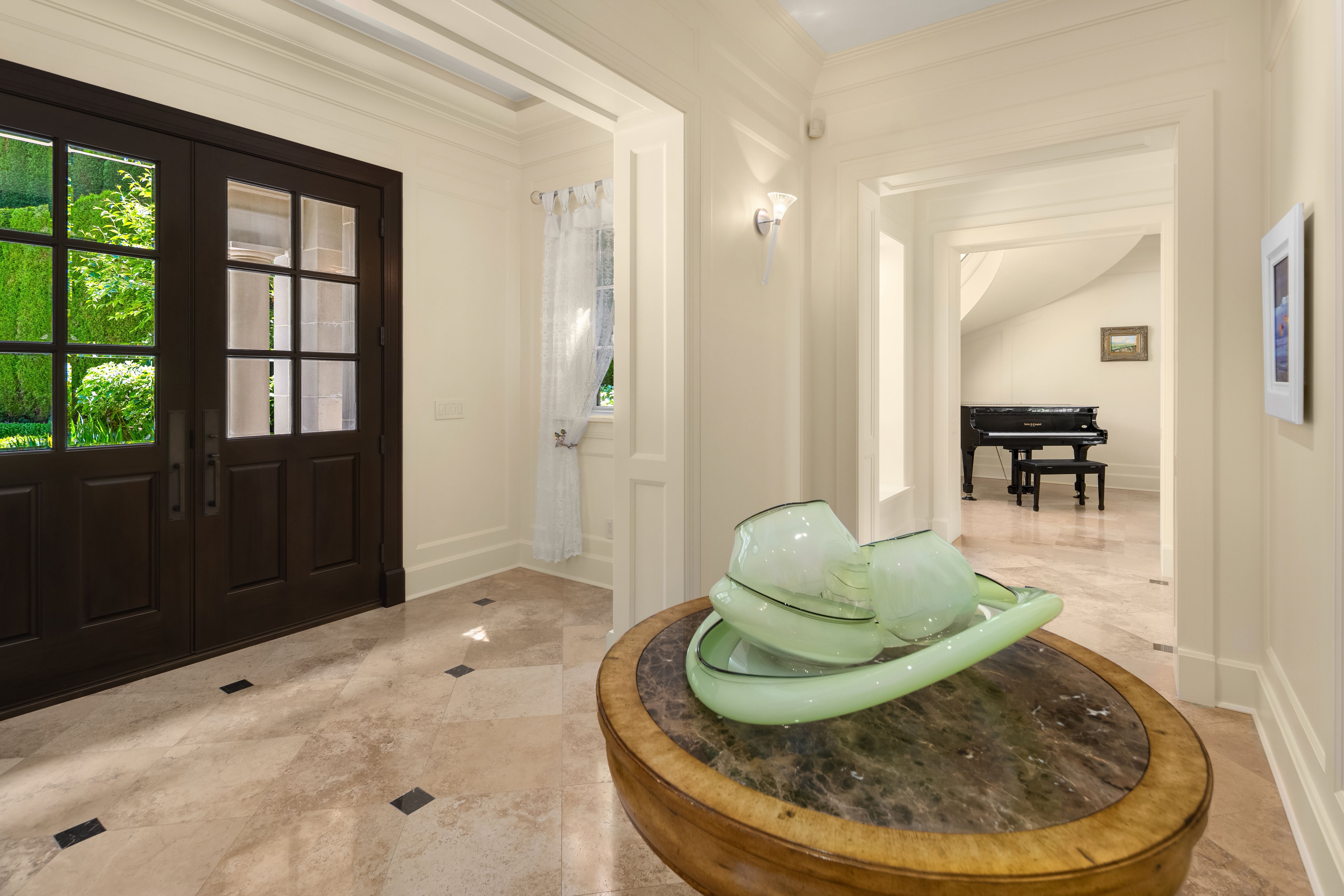 628252 RE Undisclosed, Mercer Island, WA