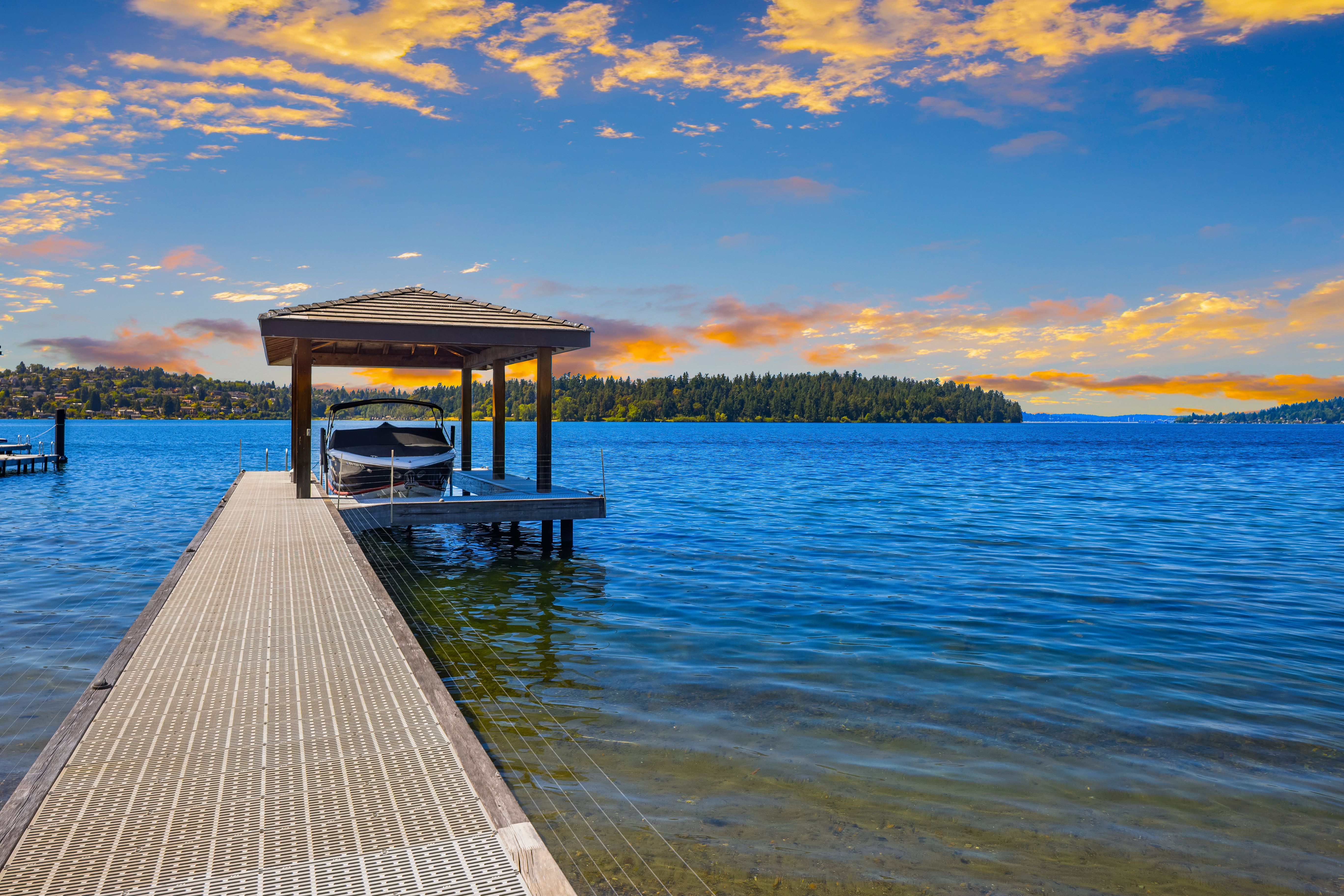628252 RE Undisclosed, Mercer Island, WA