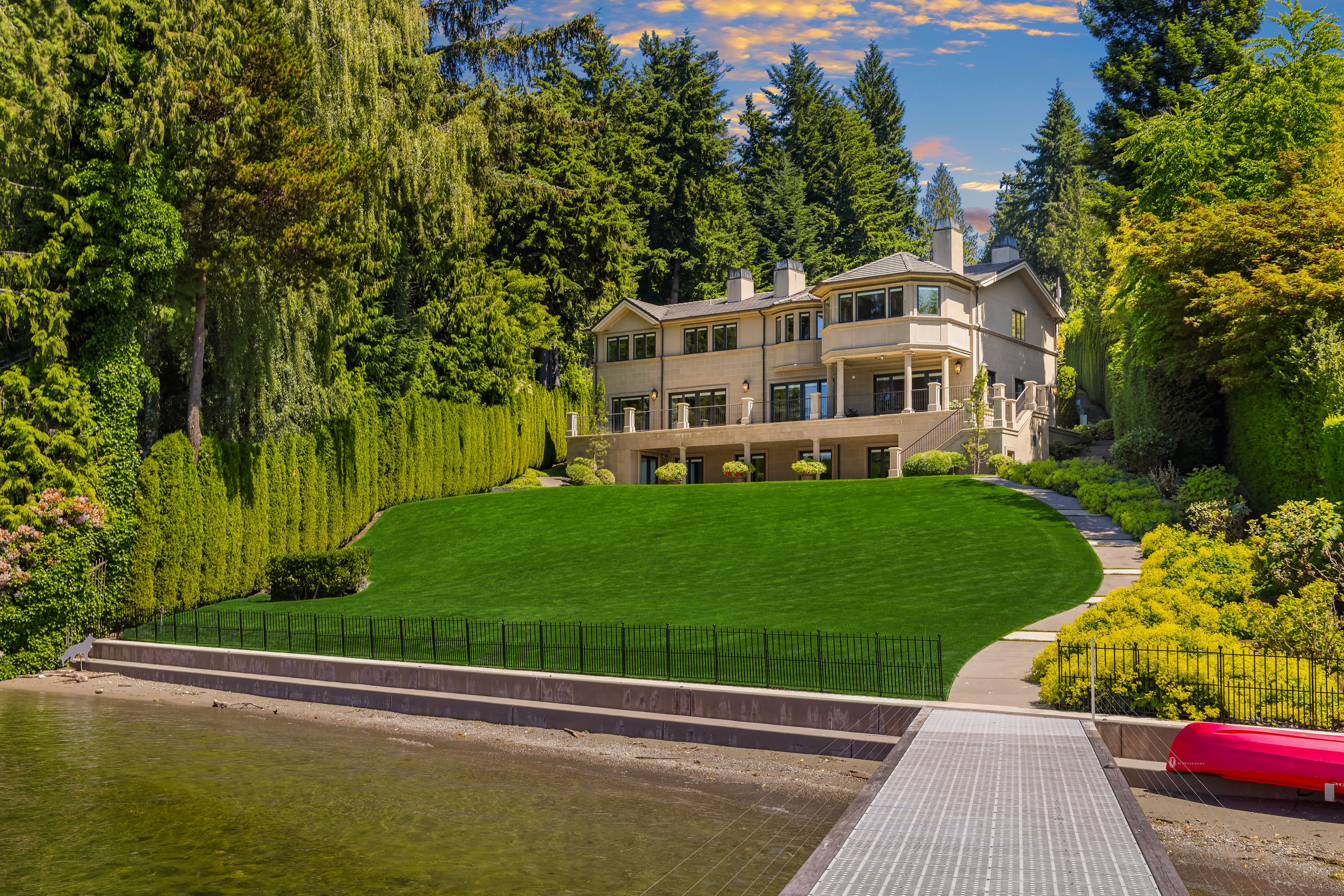 628252 RE Undisclosed, Mercer Island, WA