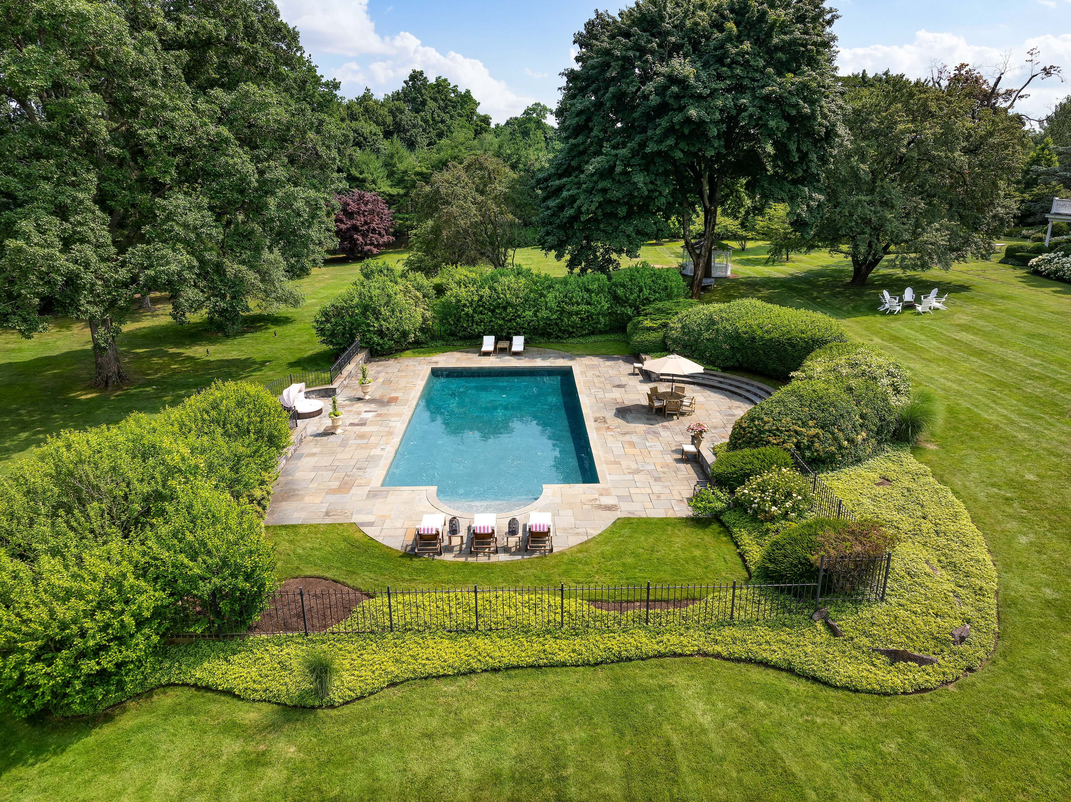 10 Meadow Lane, Purchase, CT