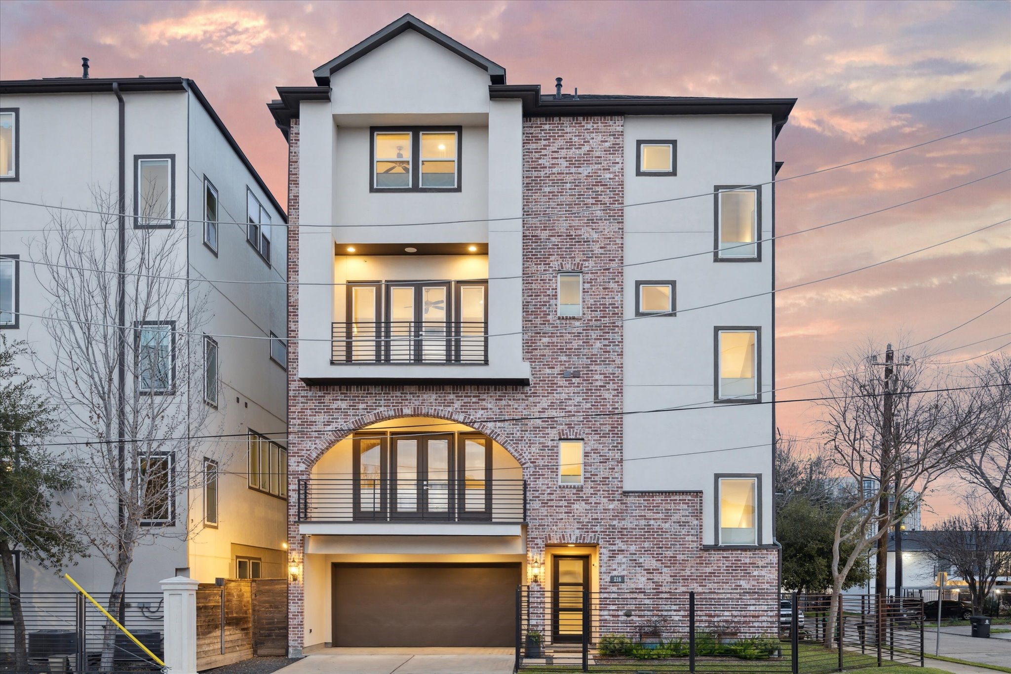 216 W Drew Street