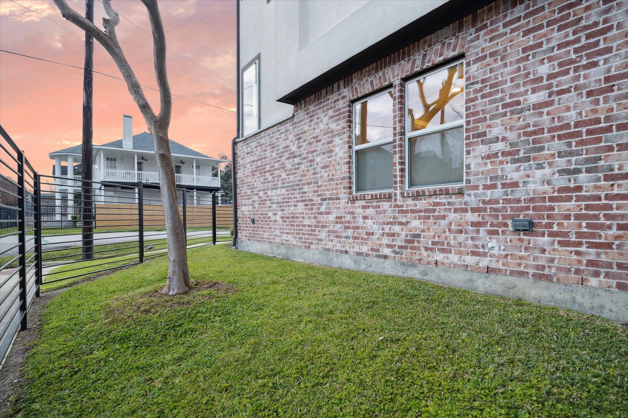 216 W Drew Street