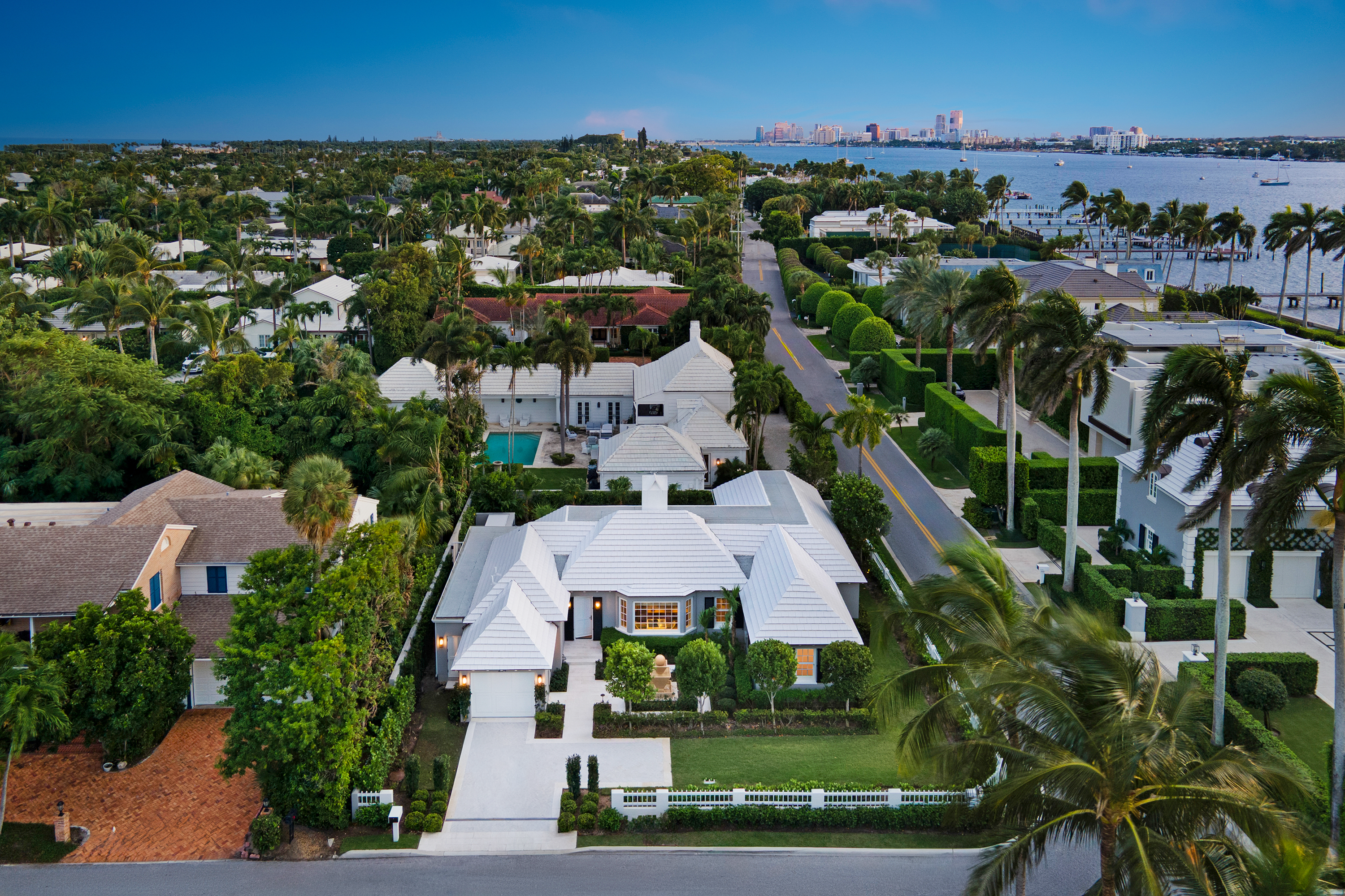 284 Monterey Road