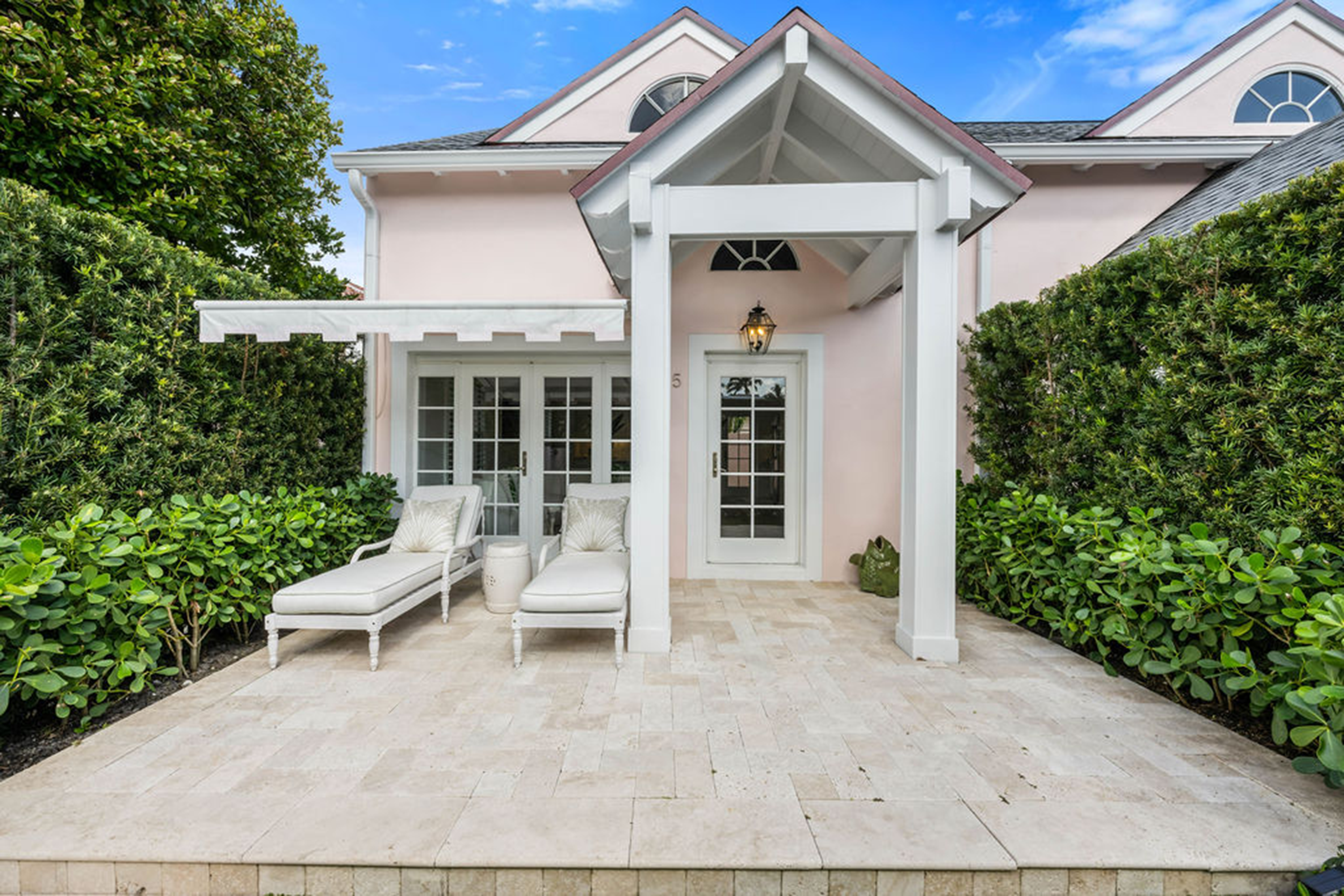 173 Peruvian Avenue 5