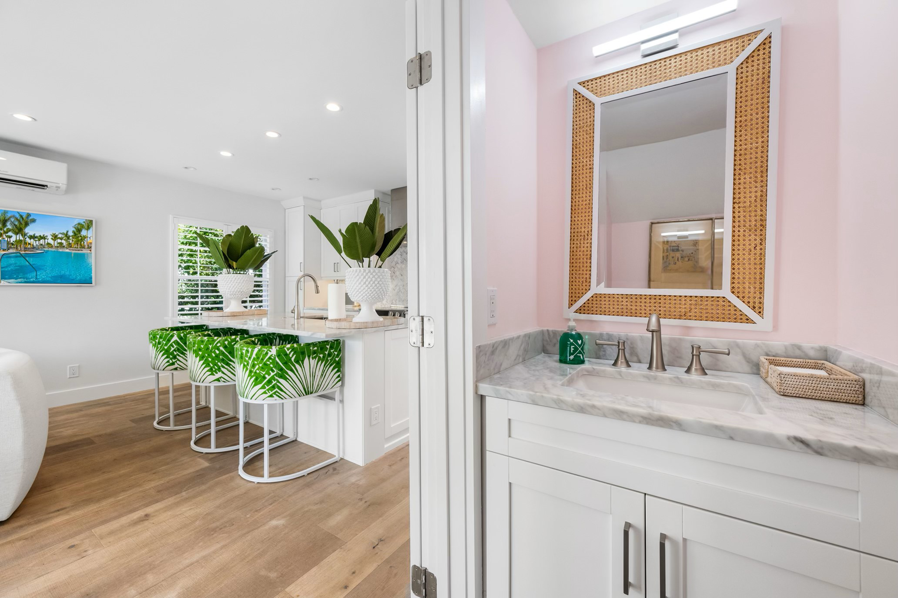 173 Peruvian Avenue 5