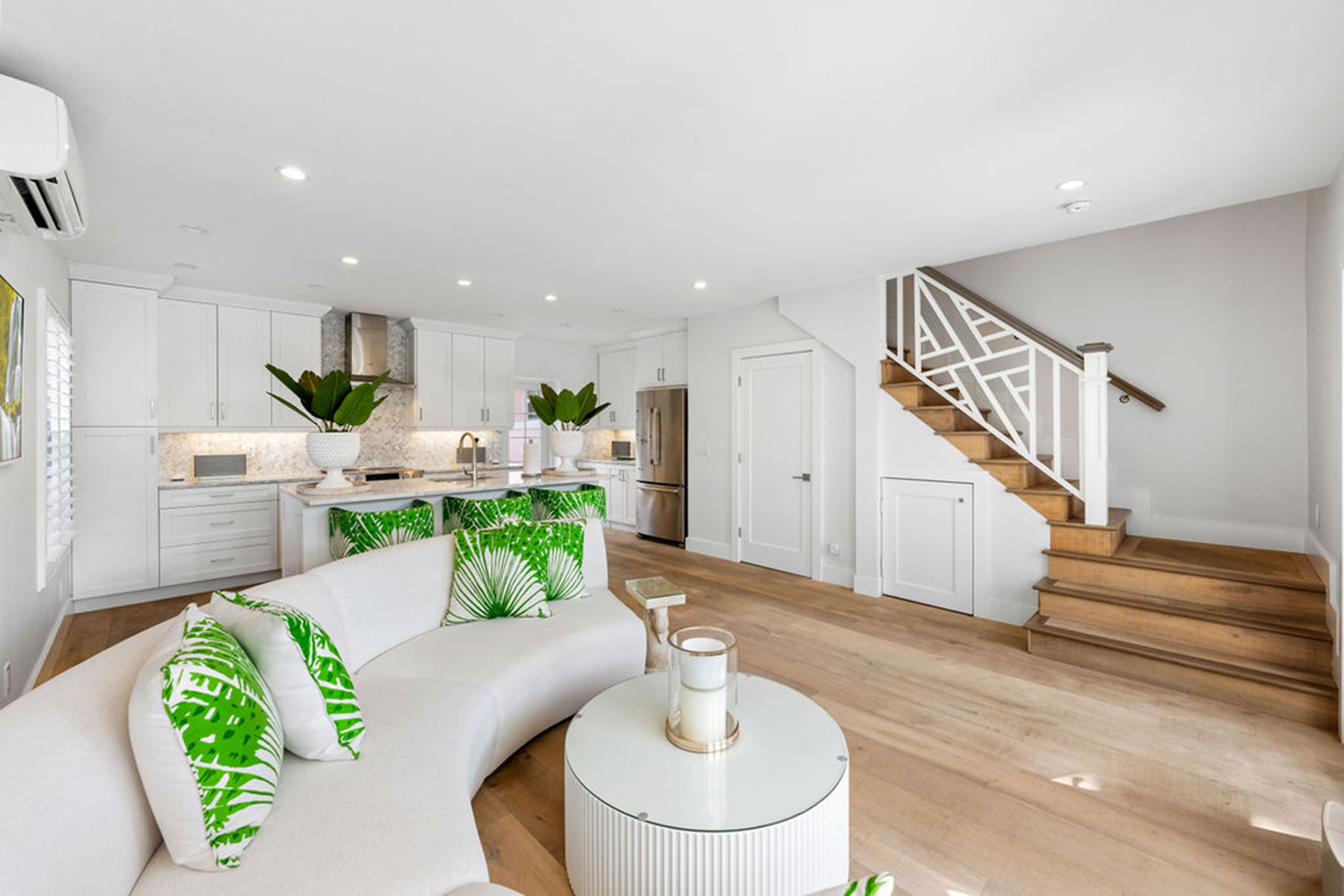 173 Peruvian Avenue 5